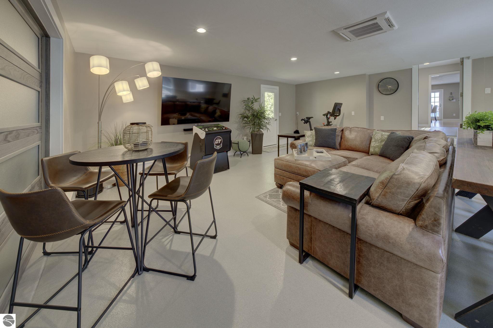 705 S Nanagosa Trail