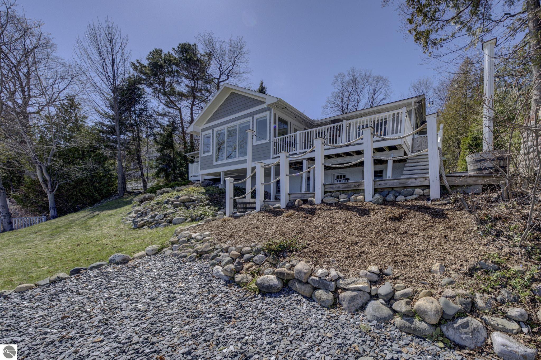 705 S Nanagosa Trail