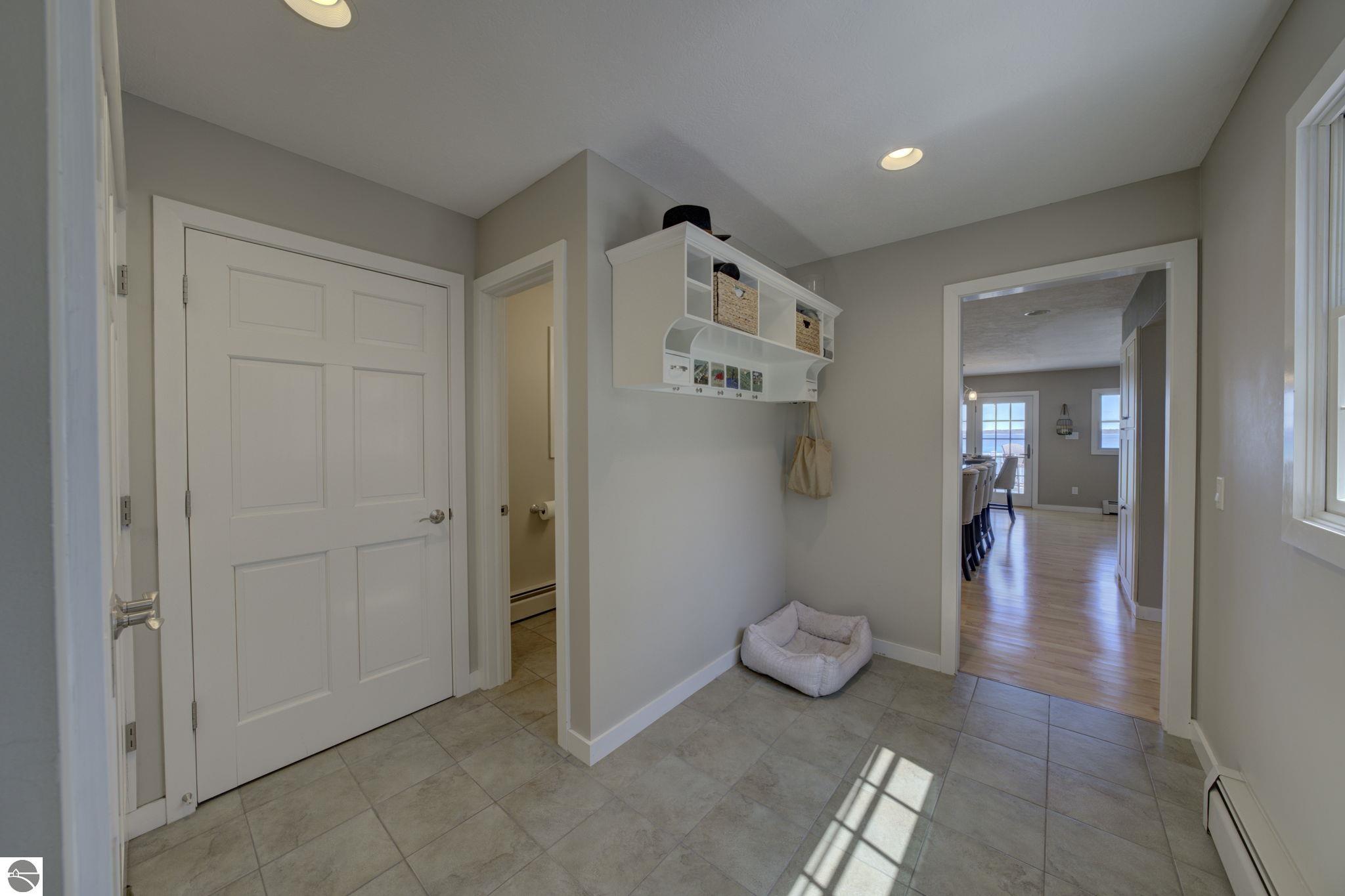 705 S Nanagosa Trail