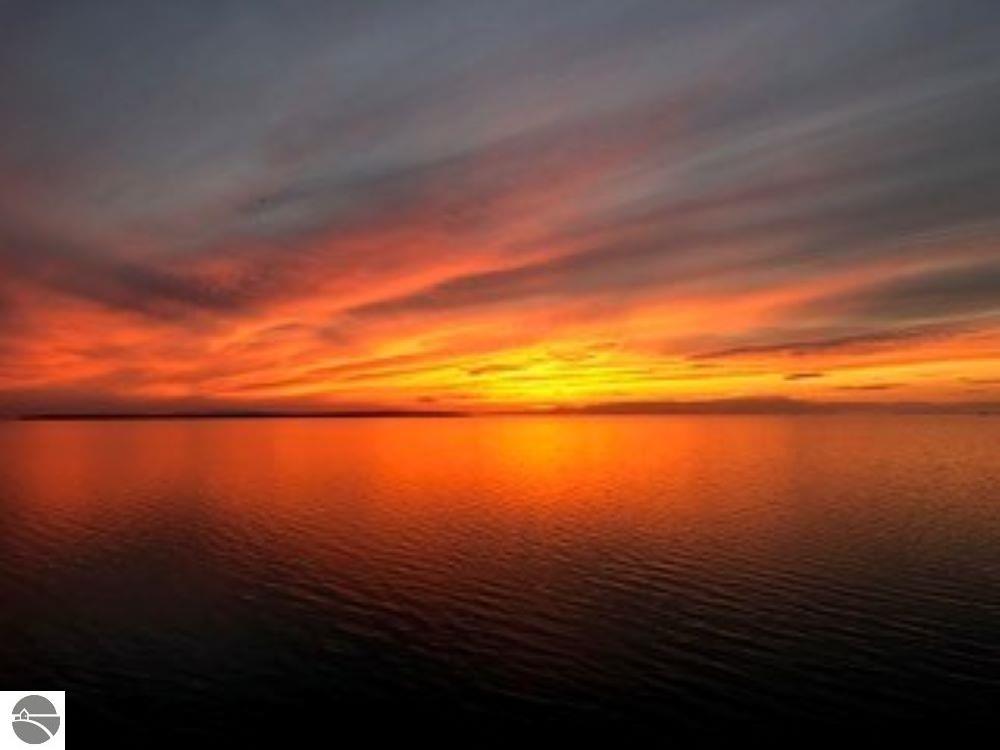 4201 N High Bluffs Drive