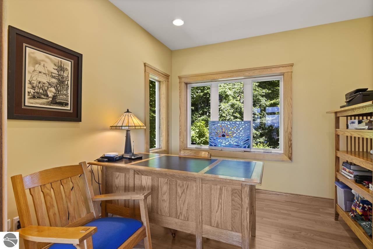 4201 N High Bluffs Drive