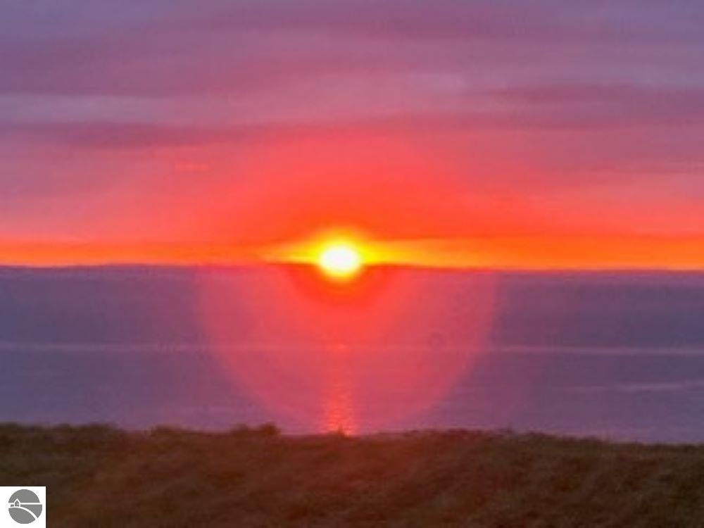 4201 N High Bluffs Drive