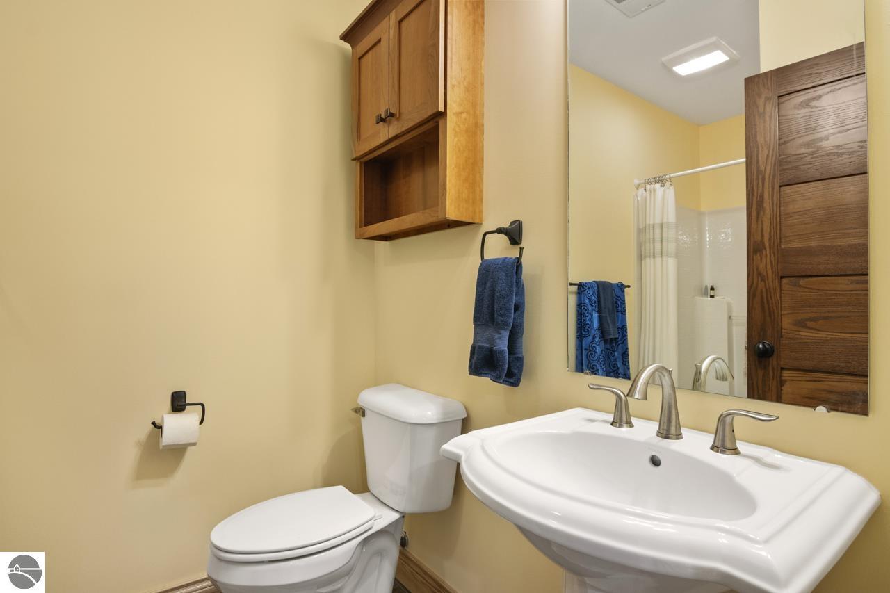 4201 N High Bluffs Drive