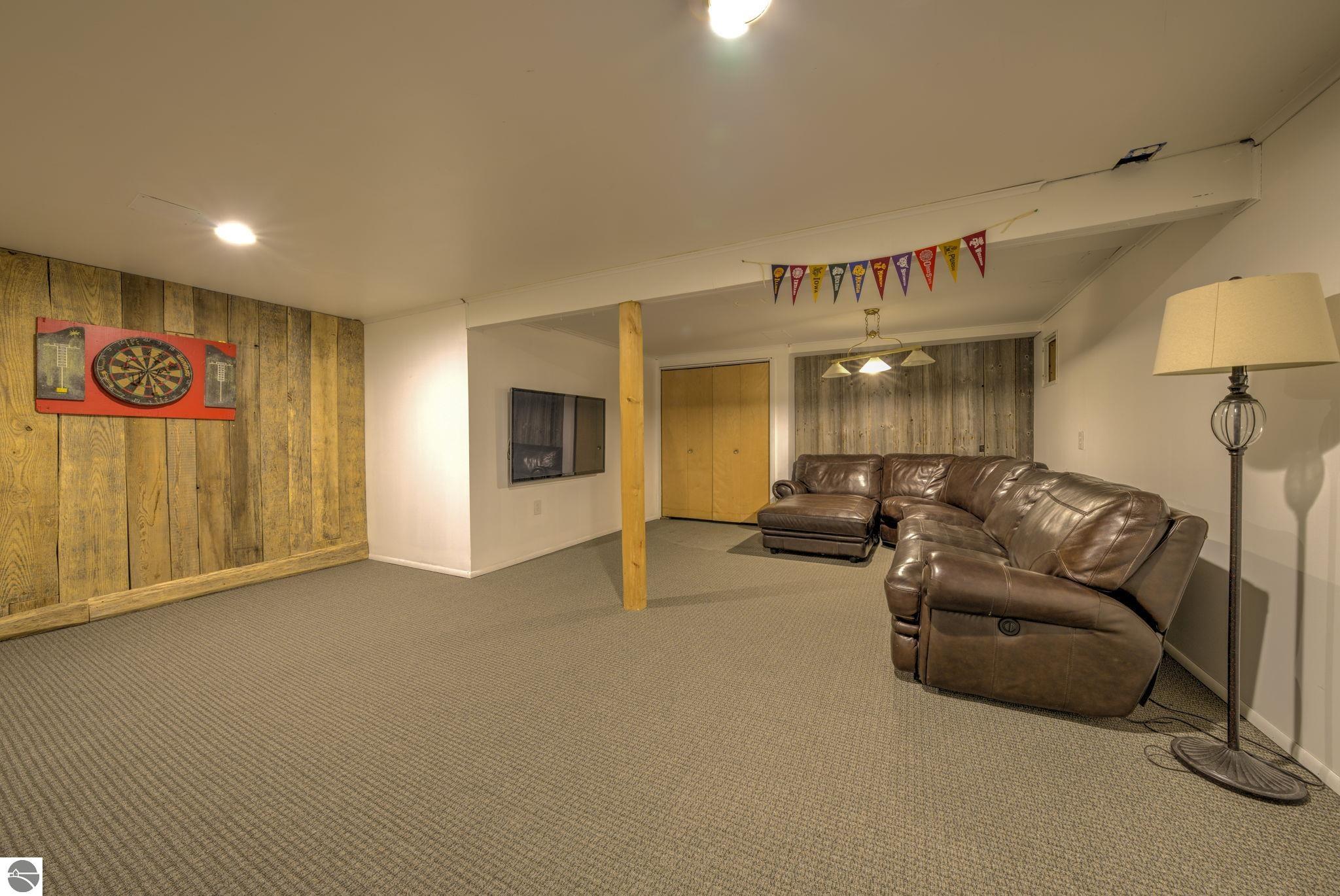 310 W Broadway