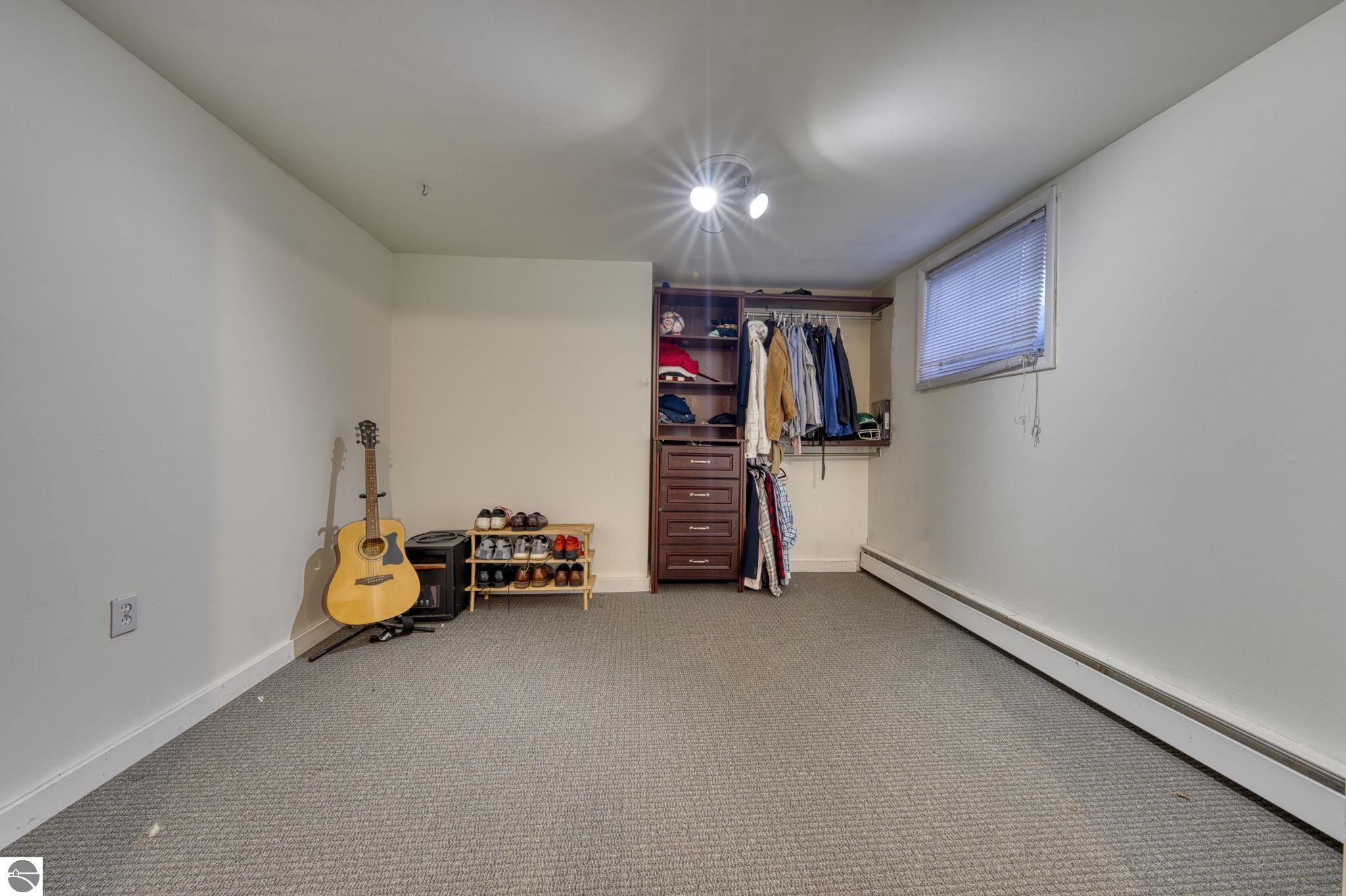 310 W Broadway