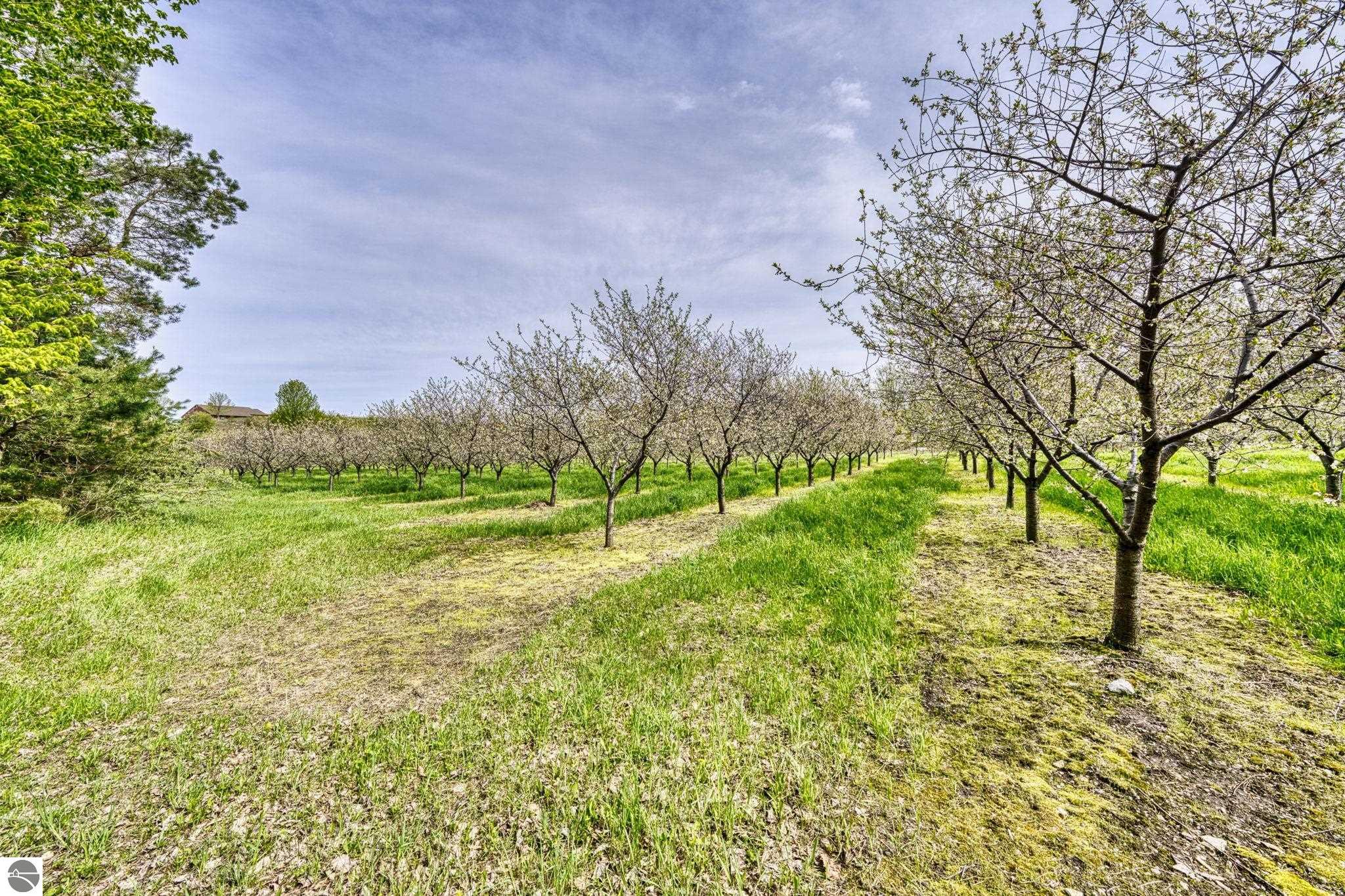 6400 N Manitou Trail