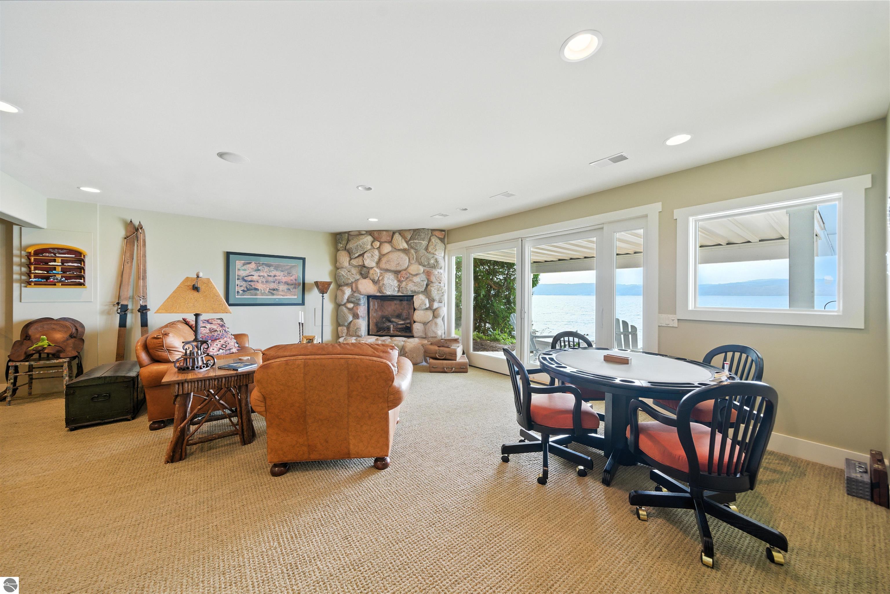 400 S Stony Point Road