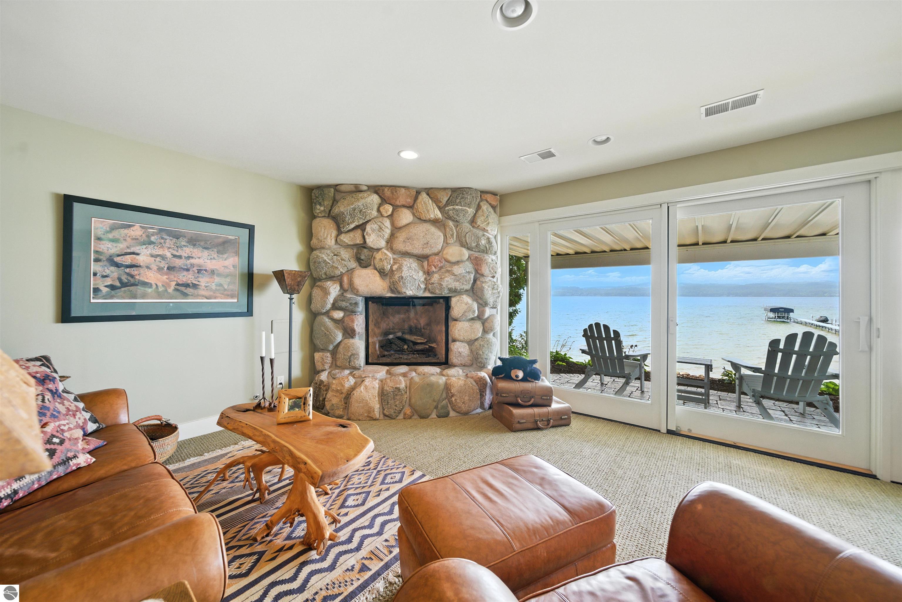 400 S Stony Point Road