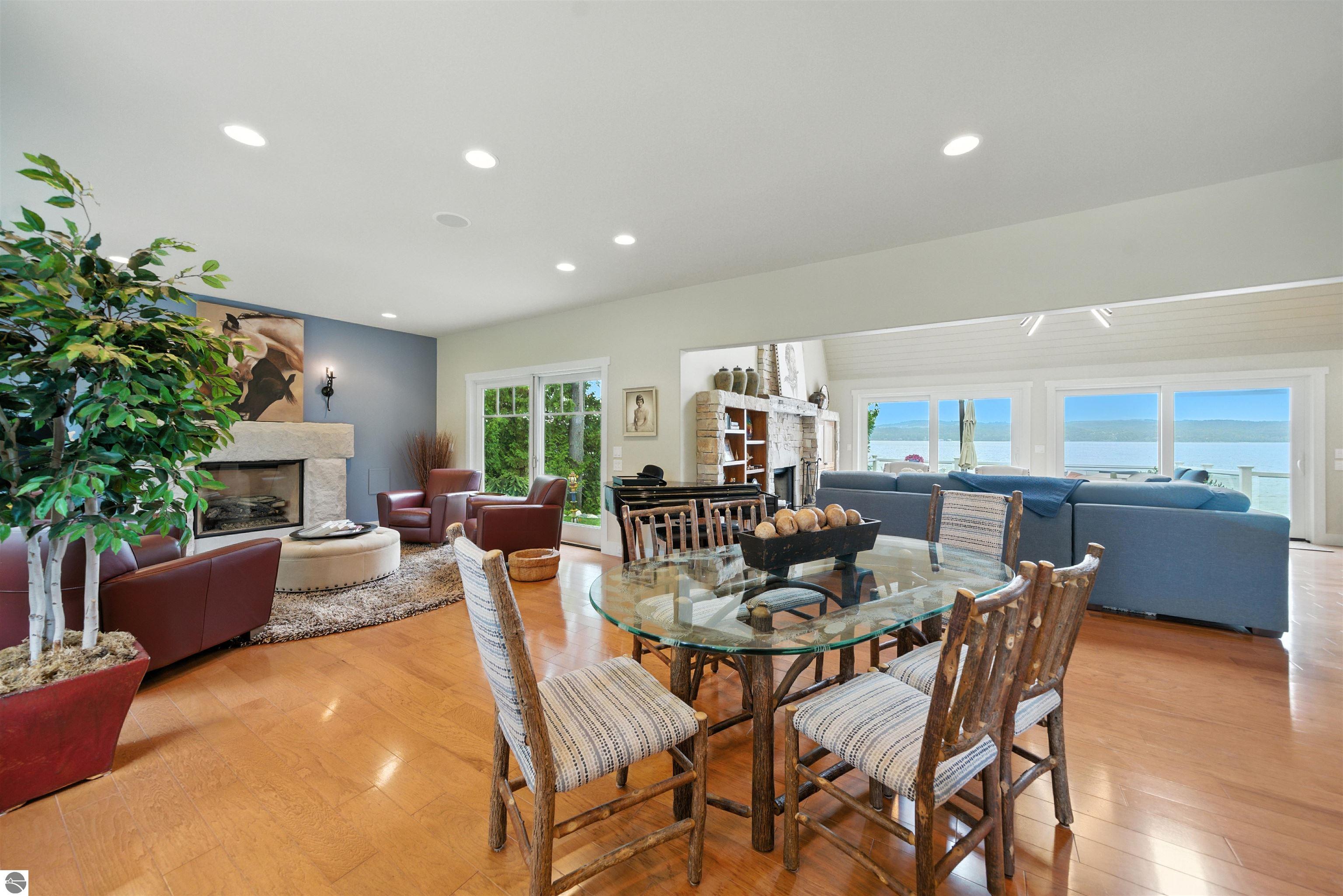 400 S Stony Point Road