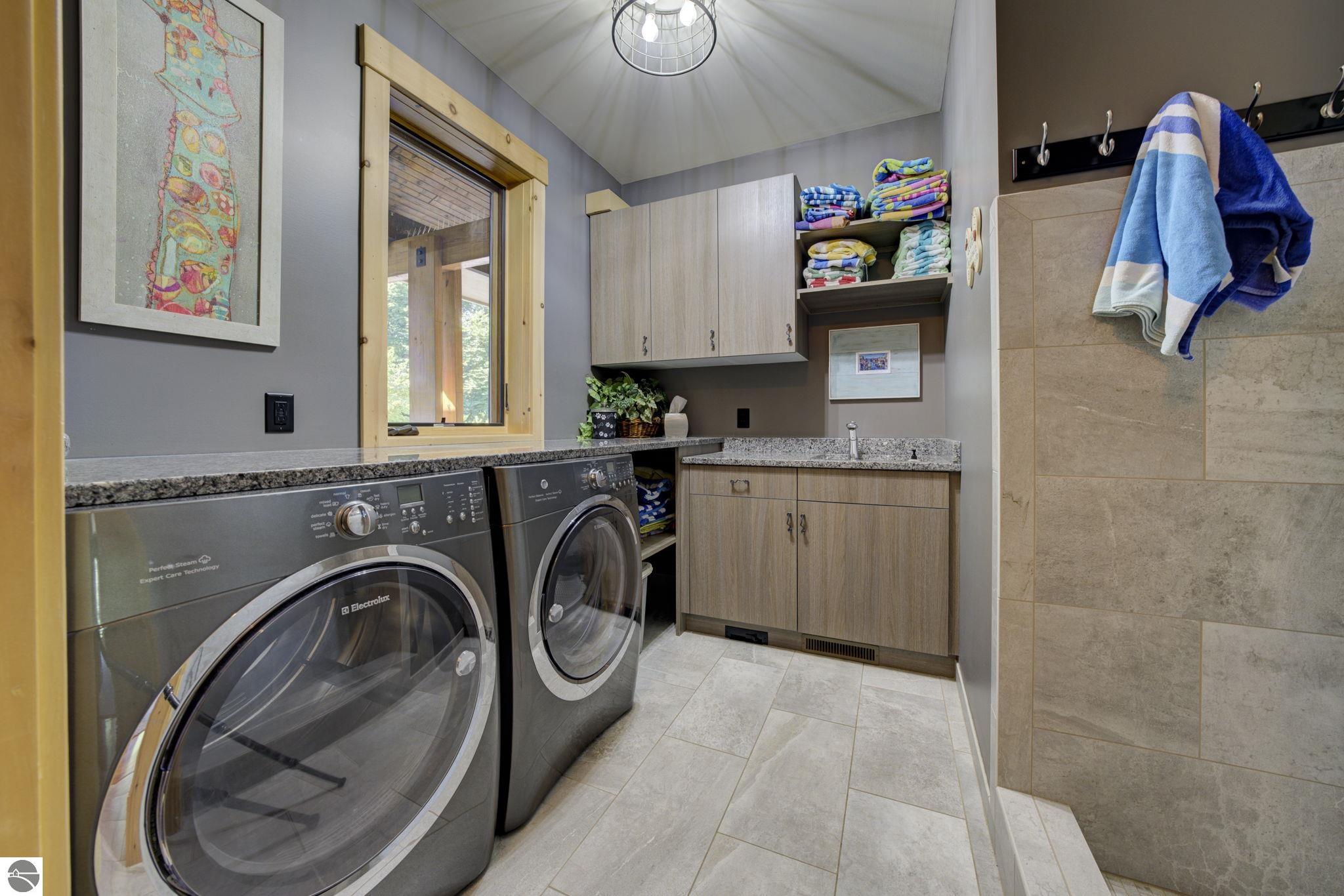 5566 S Spyglass Ridge Drive