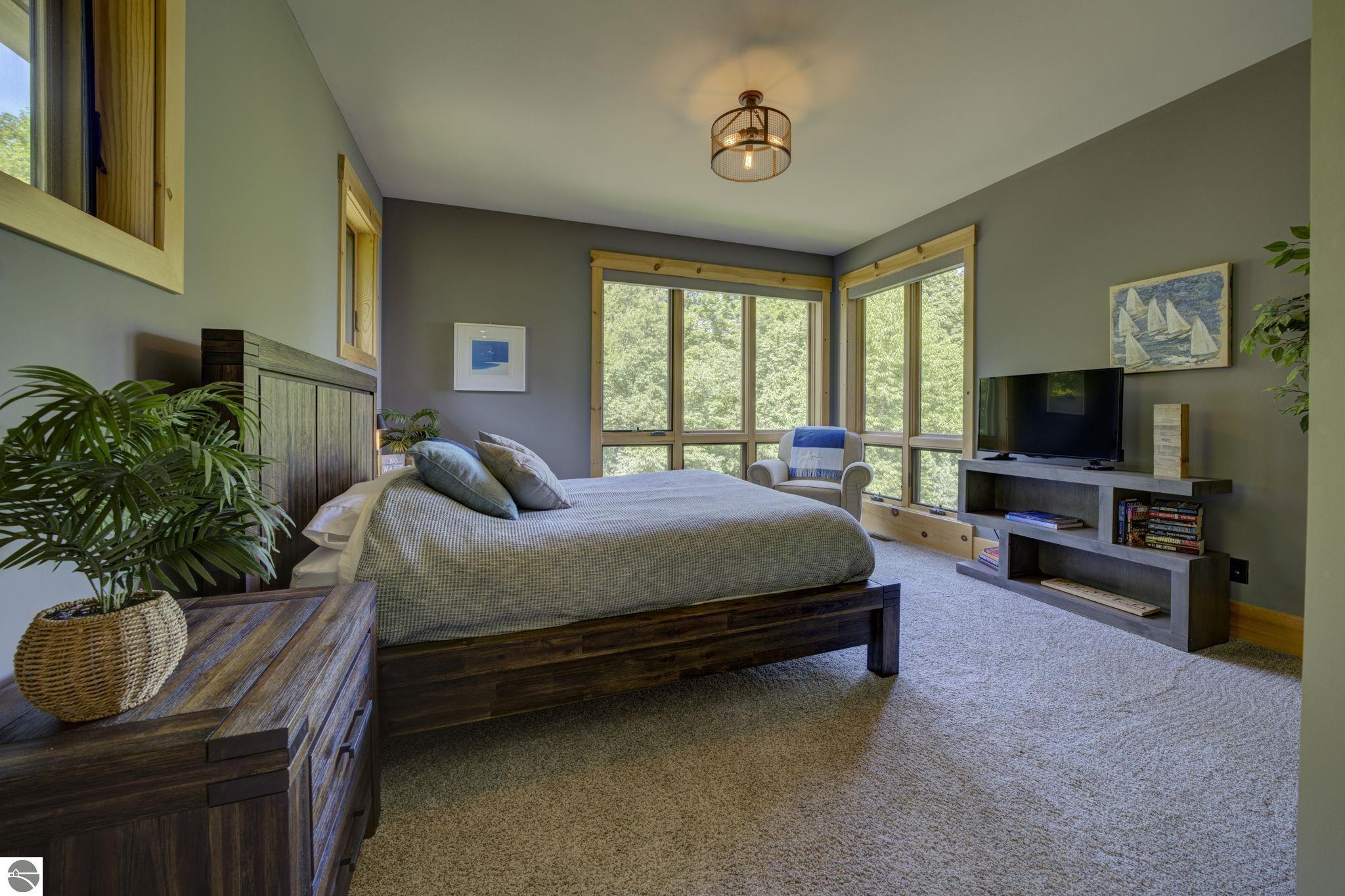 5566 S Spyglass Ridge Drive