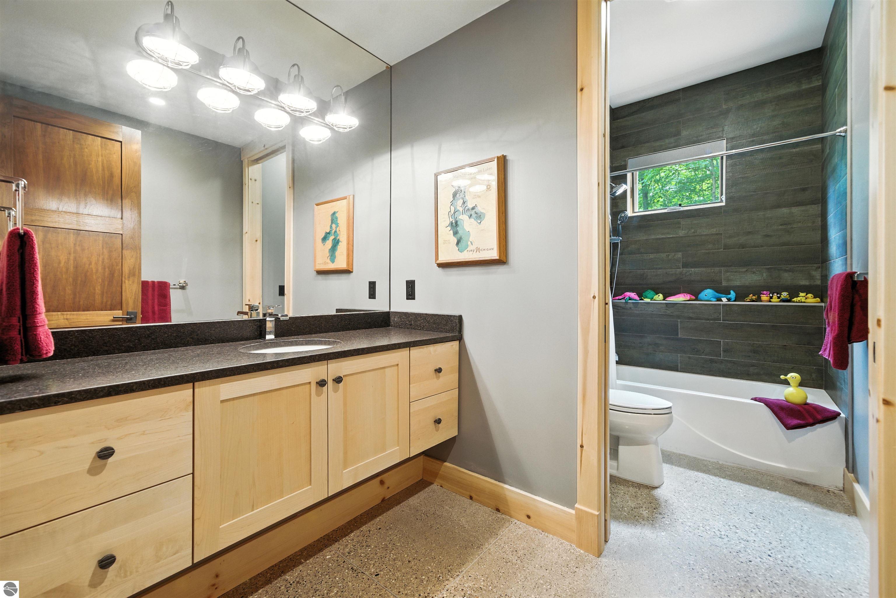 5566 S Spyglass Ridge Drive