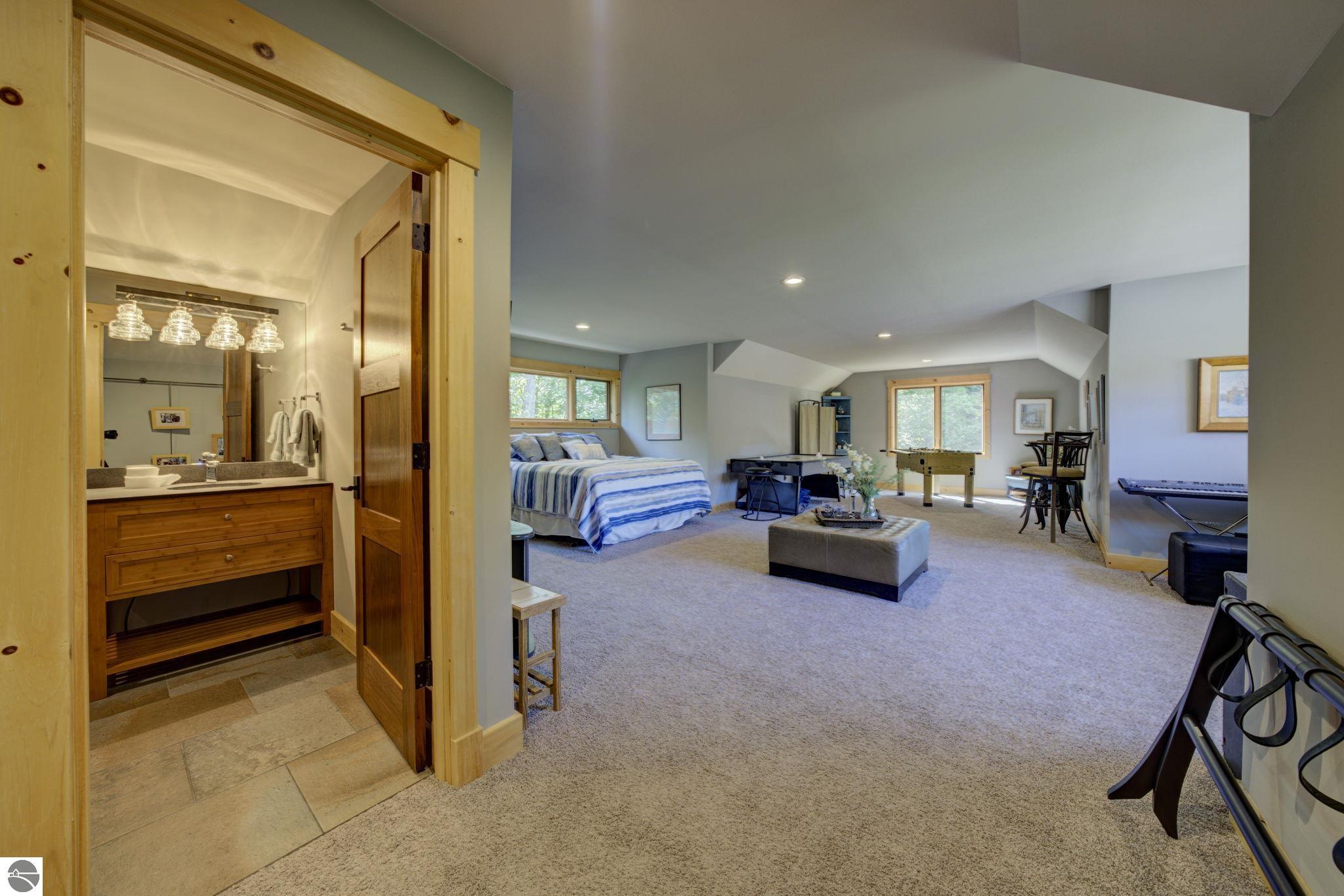 5566 S Spyglass Ridge Drive