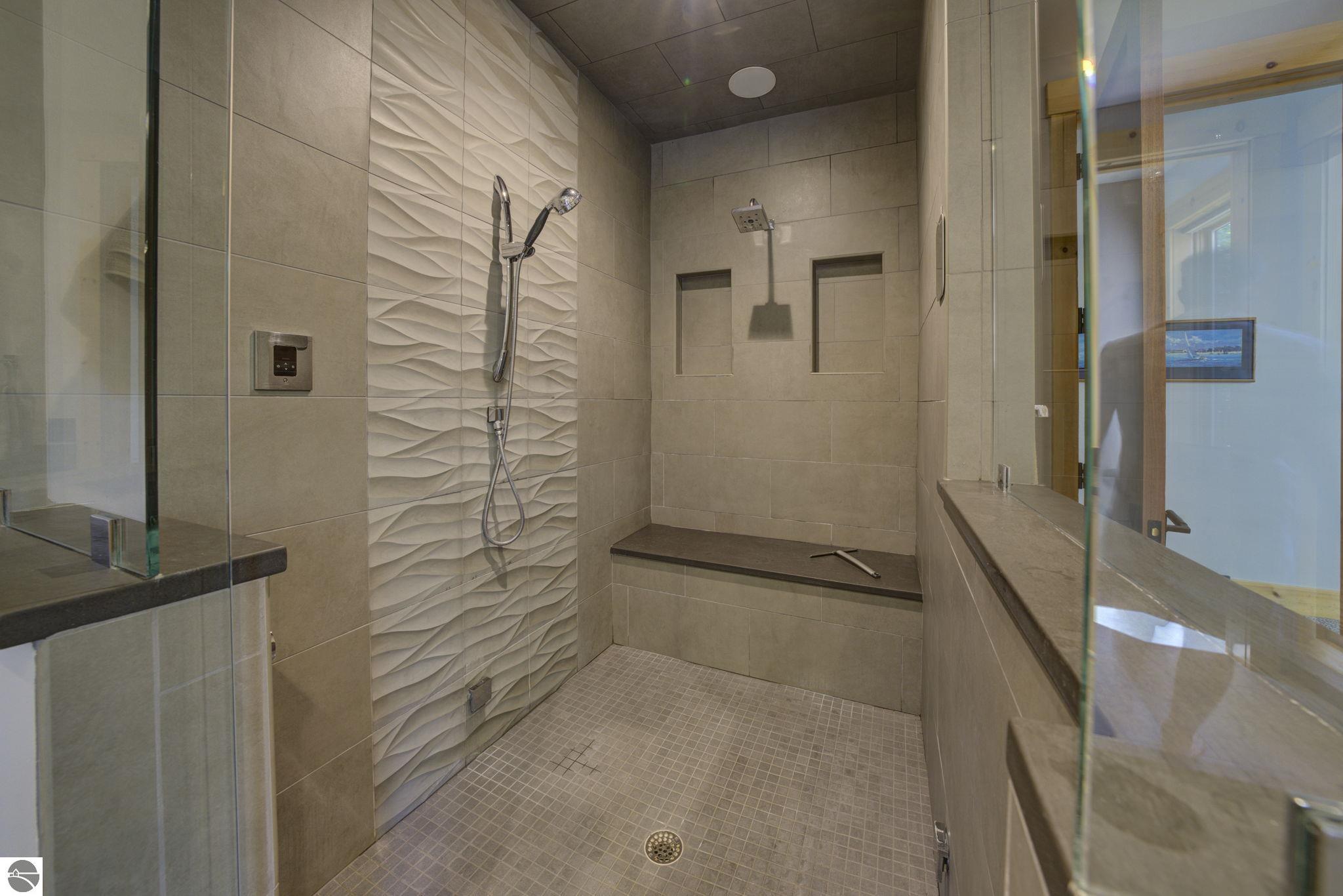 5566 S Spyglass Ridge Drive