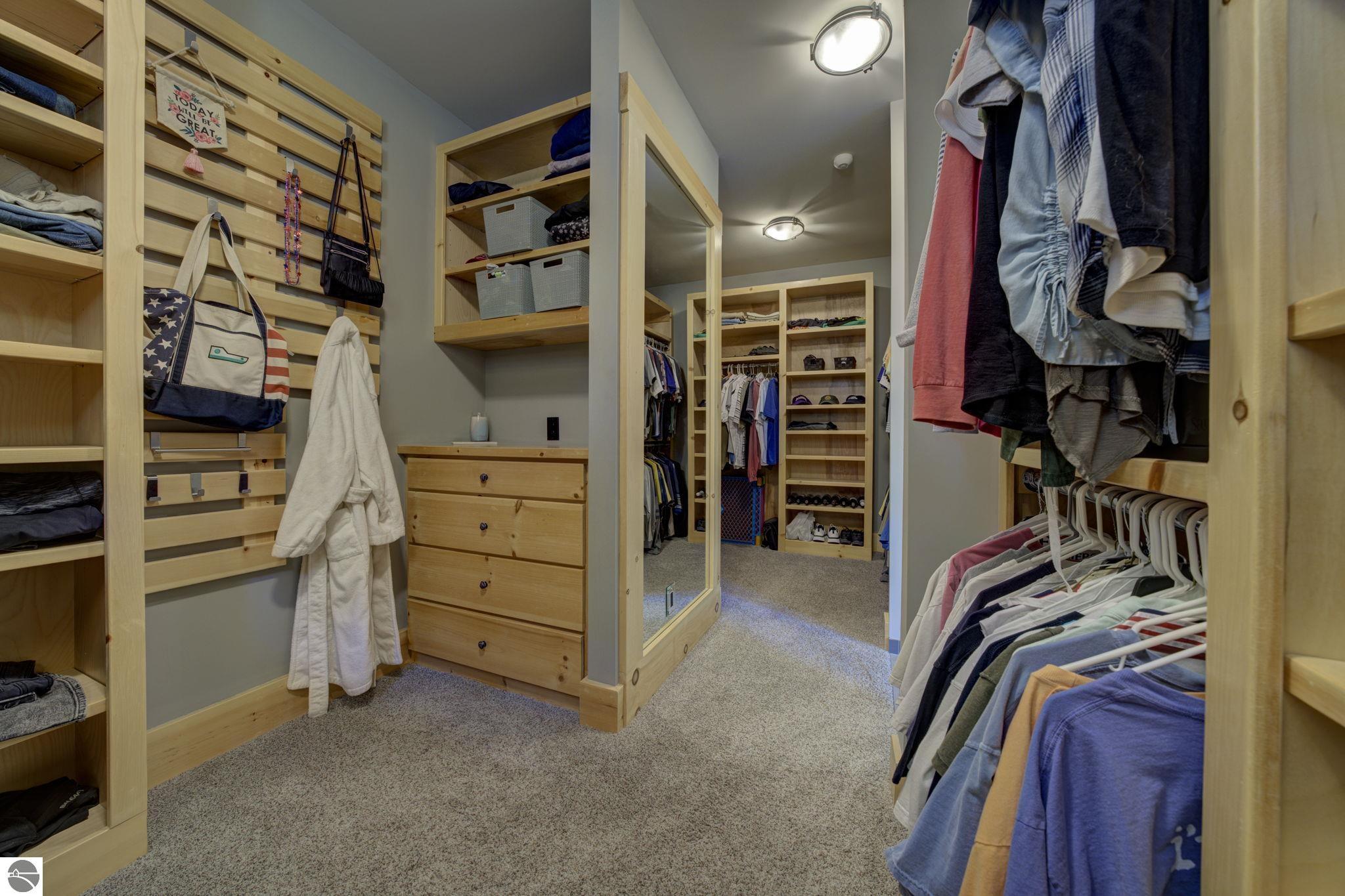 5566 S Spyglass Ridge Drive