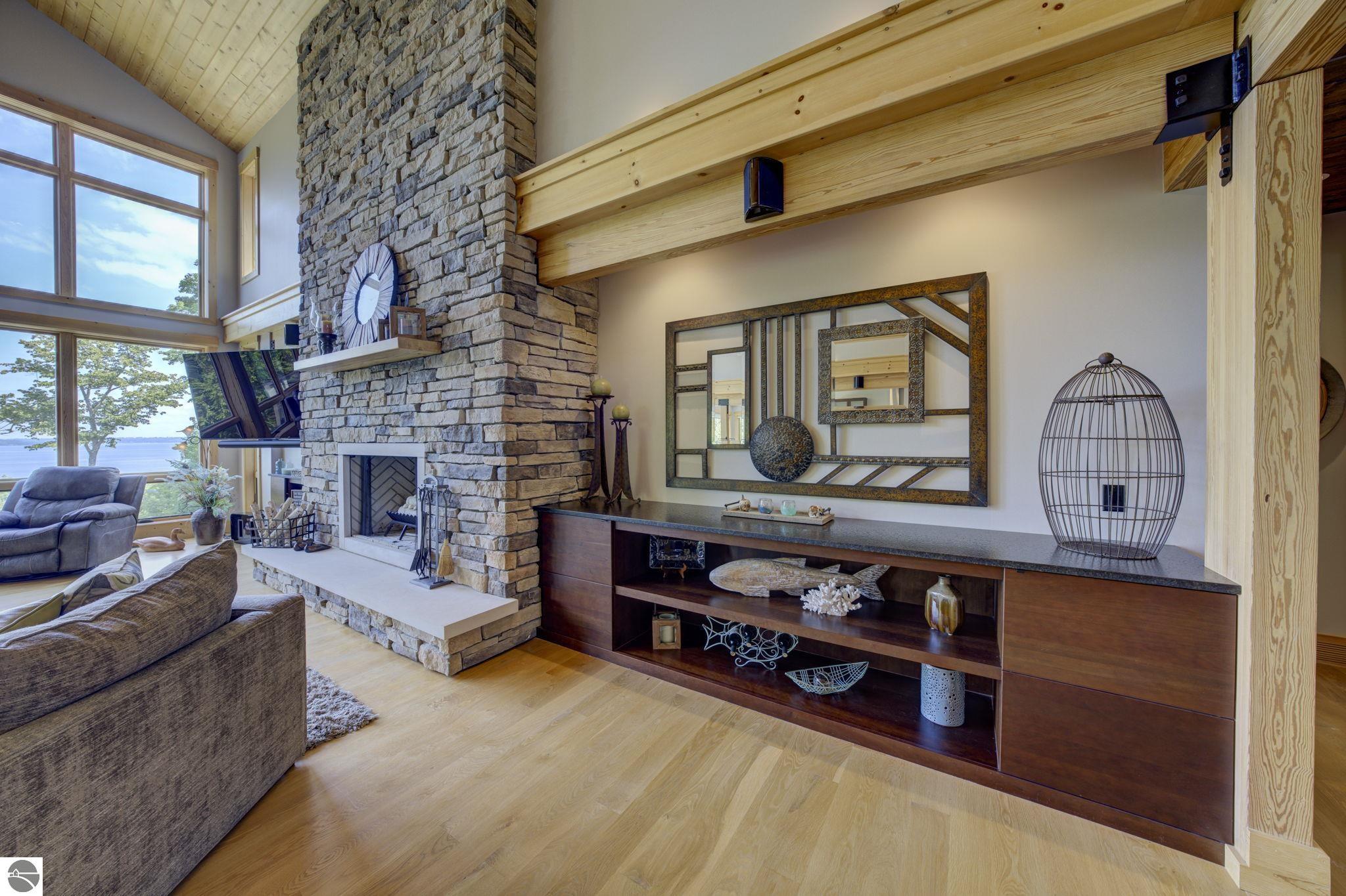 5566 S Spyglass Ridge Drive