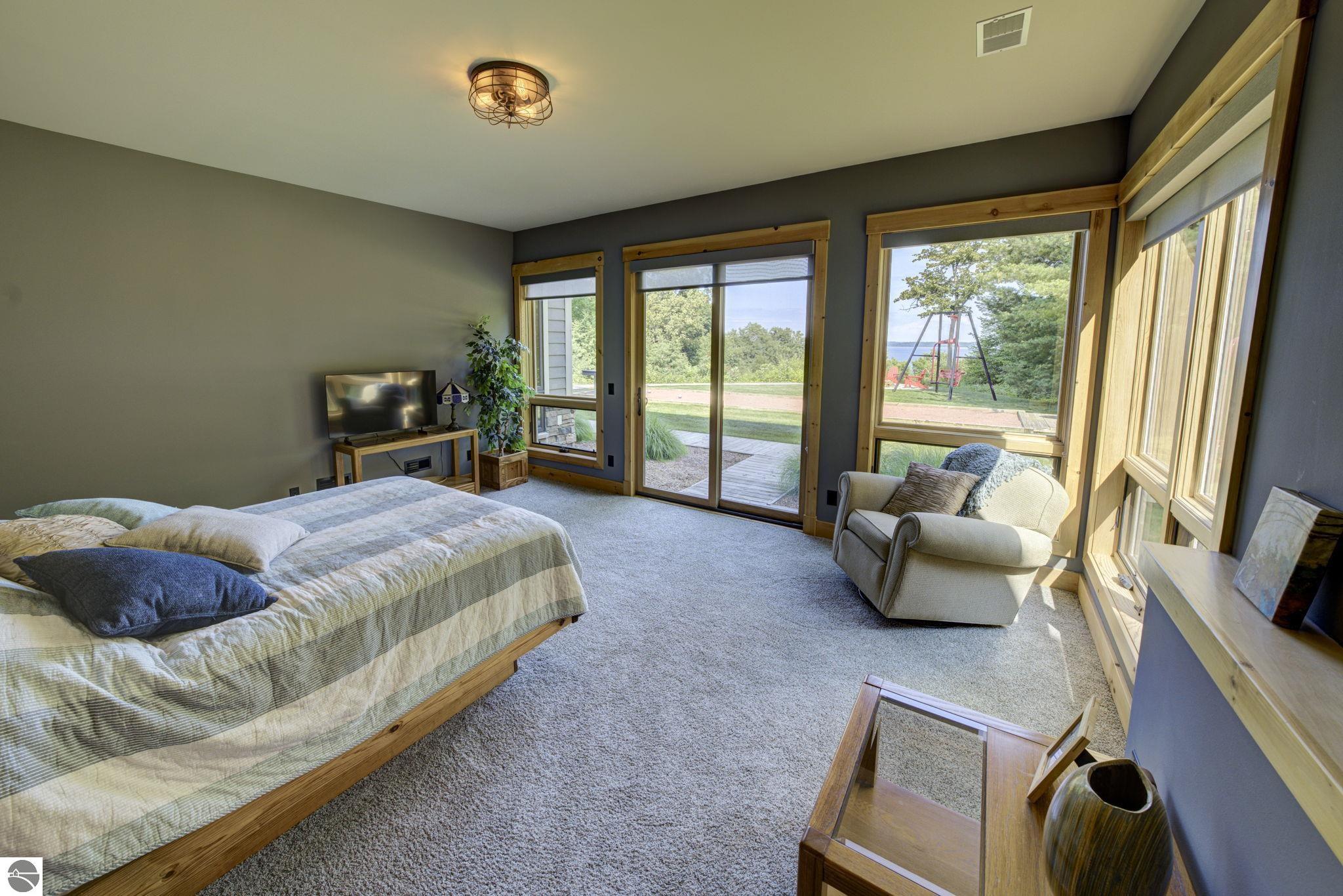 5566 S Spyglass Ridge Drive