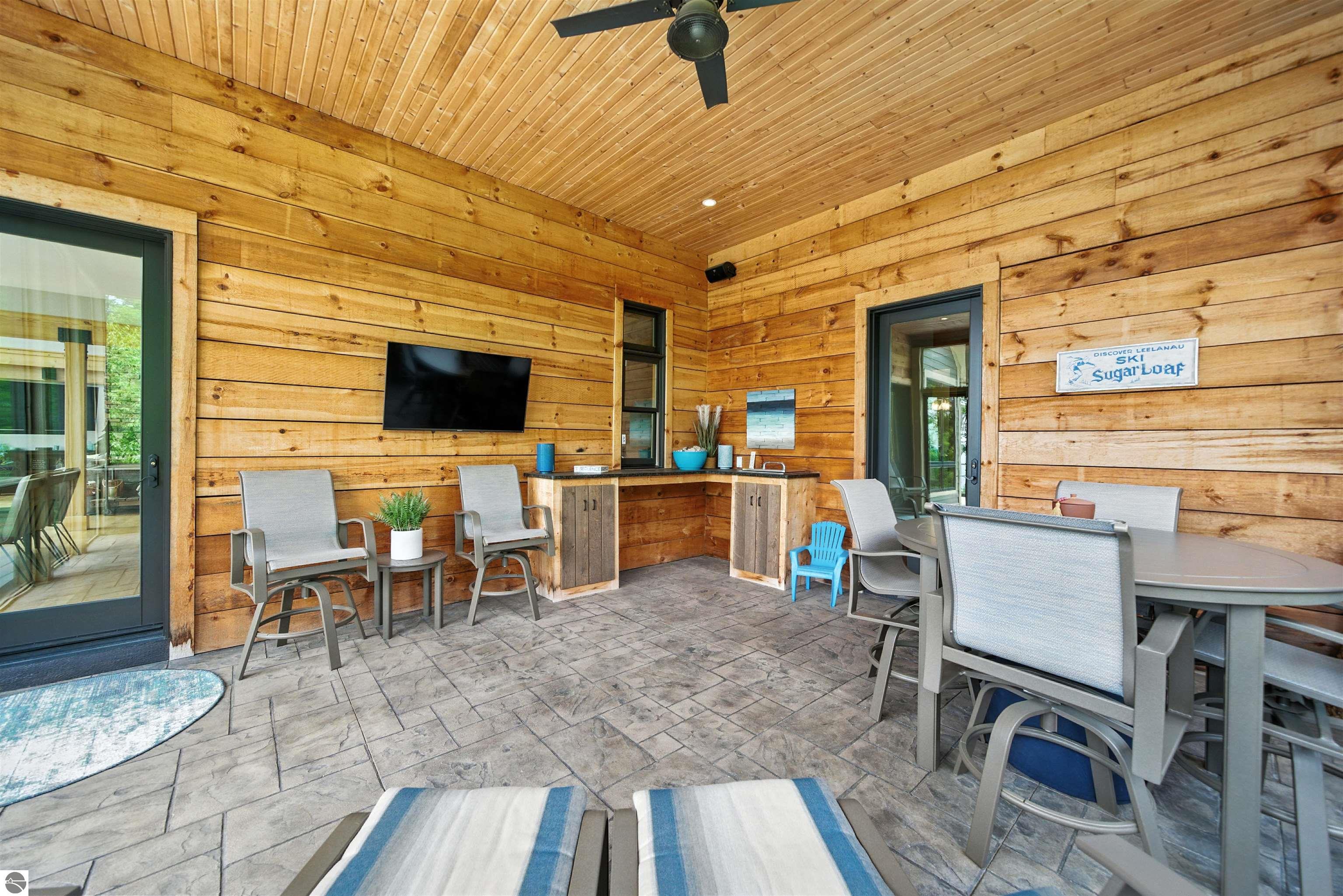 5566 S Spyglass Ridge Drive