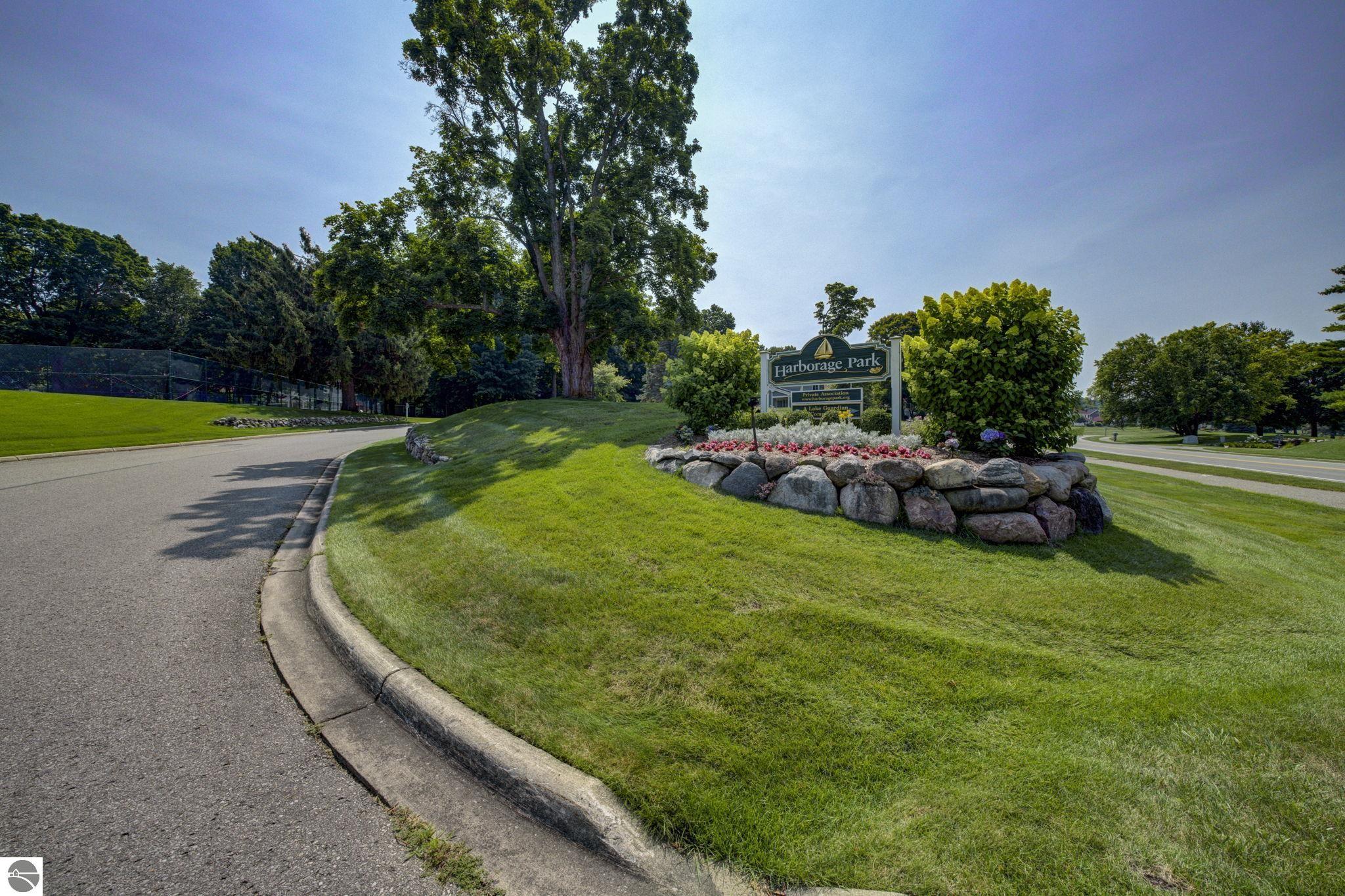 723 Lake Park Drive