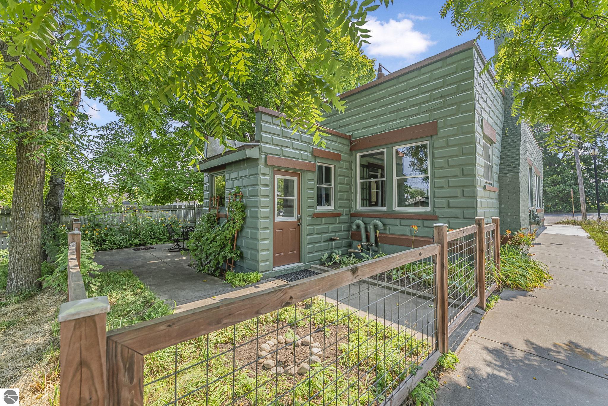 116 W Meinrad Street
