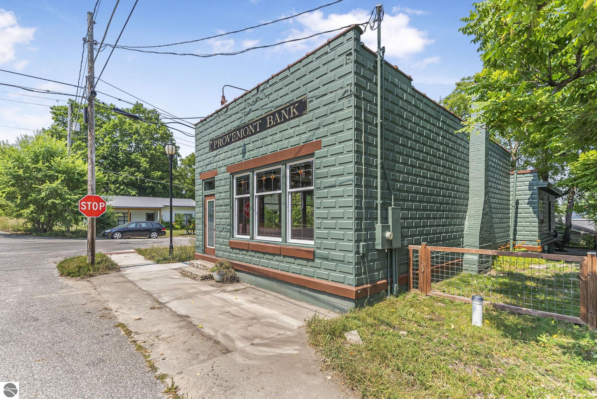 116 W Meinrad Street