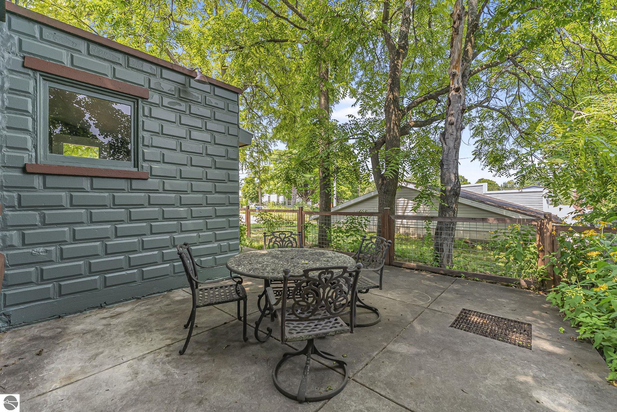 116 W Meinrad Street