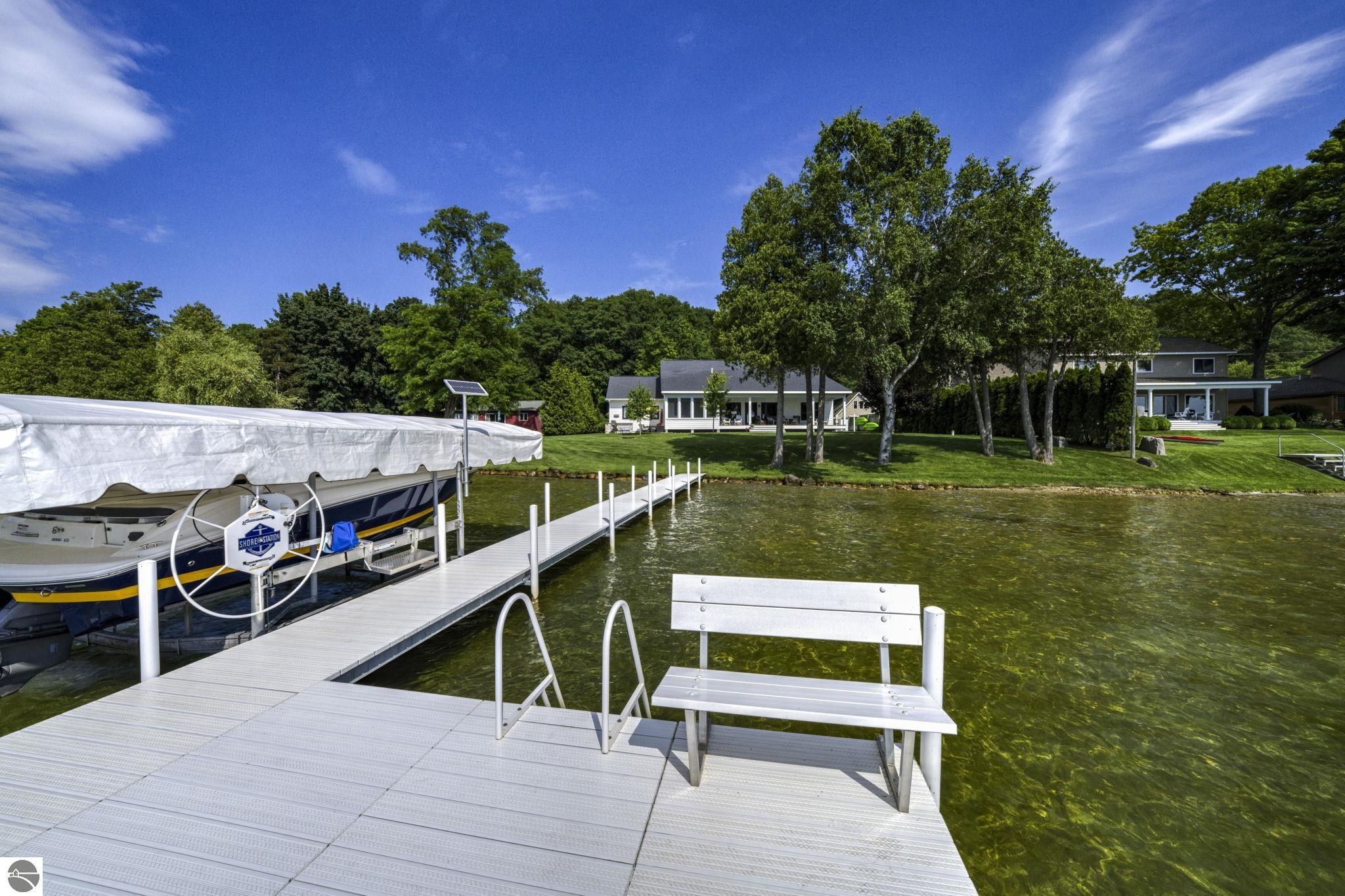 7802 S Lakeview Road