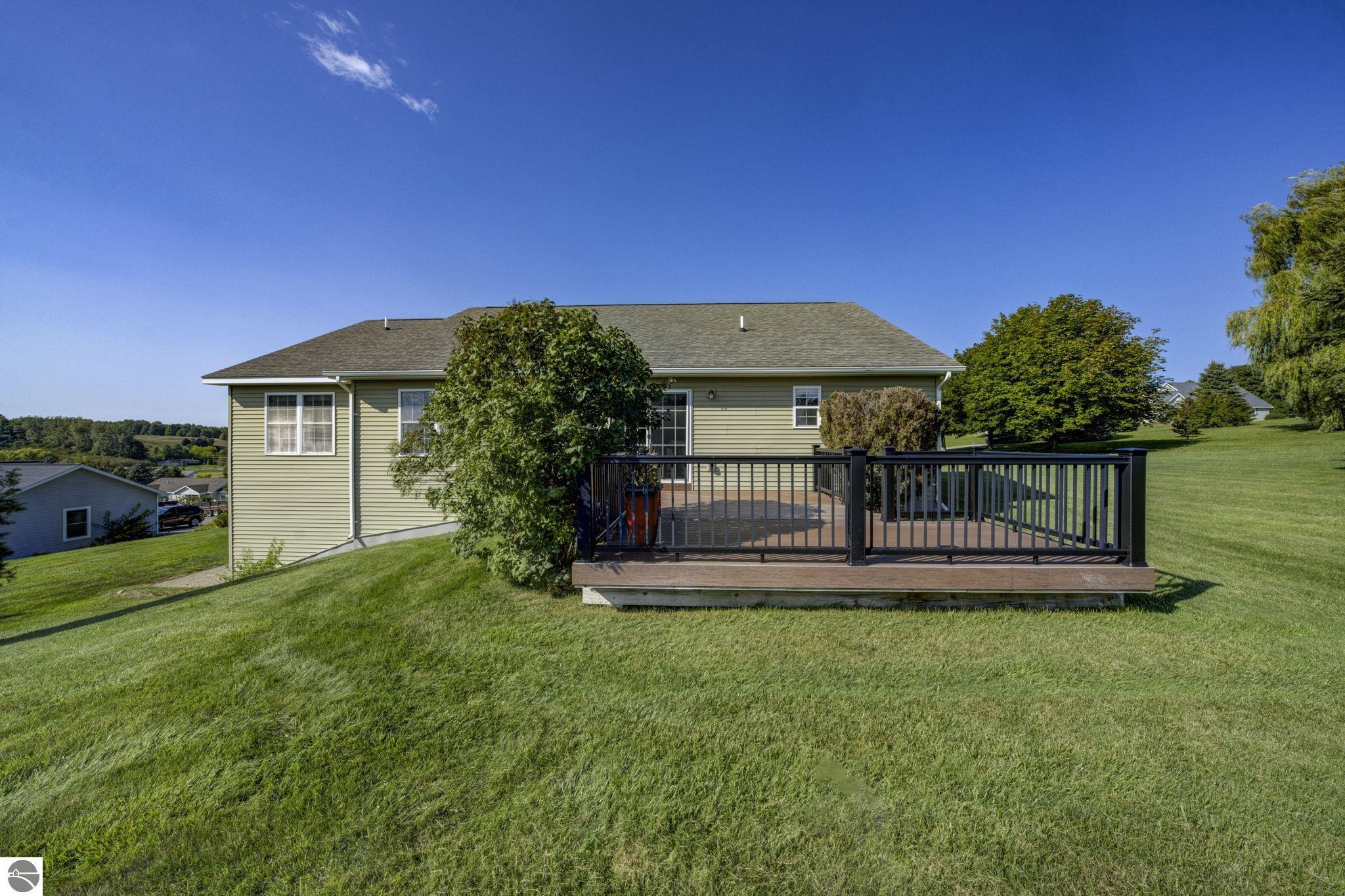 11124 E Meadow View Drive