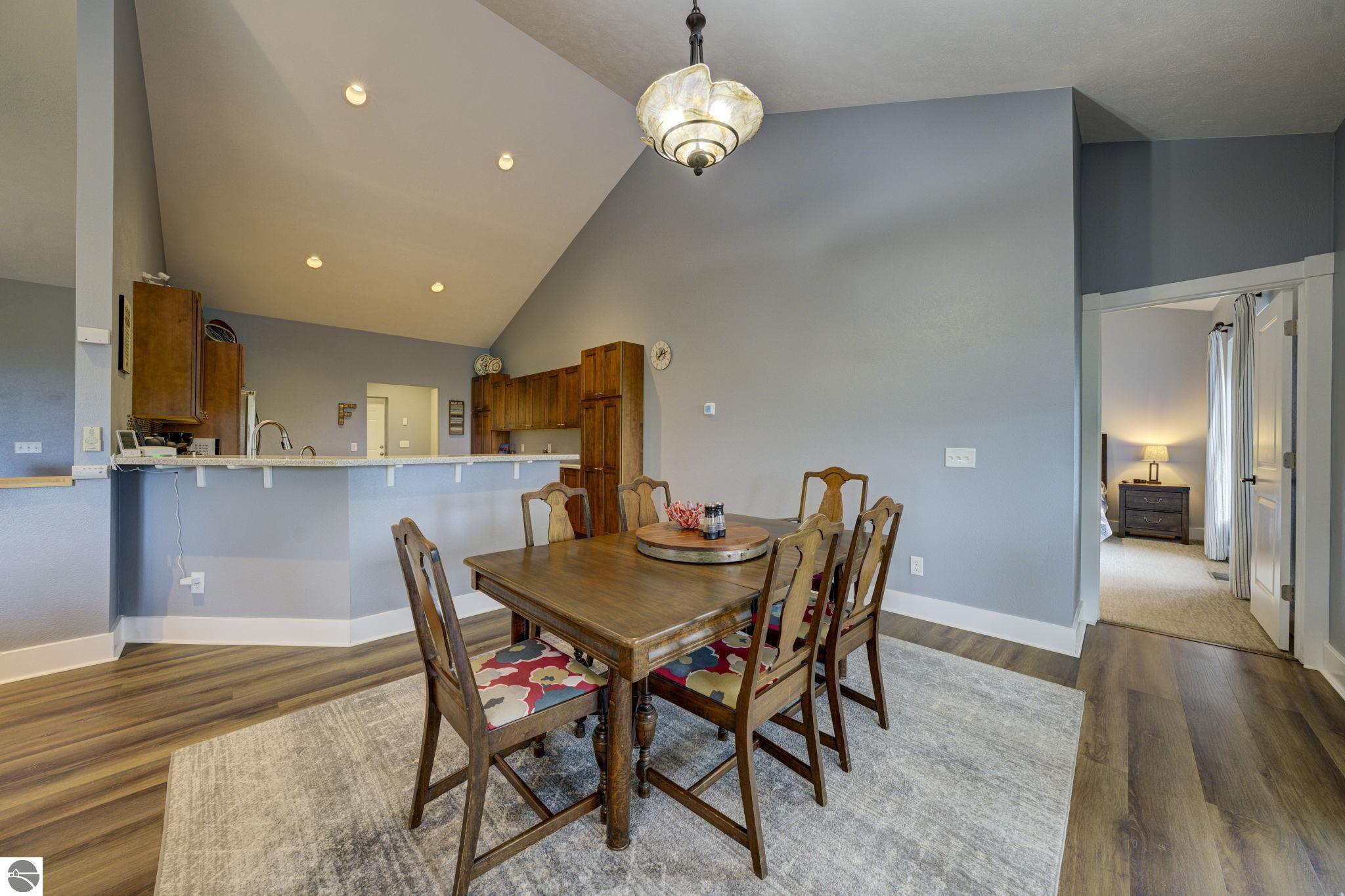 1872 N Blue Water Court