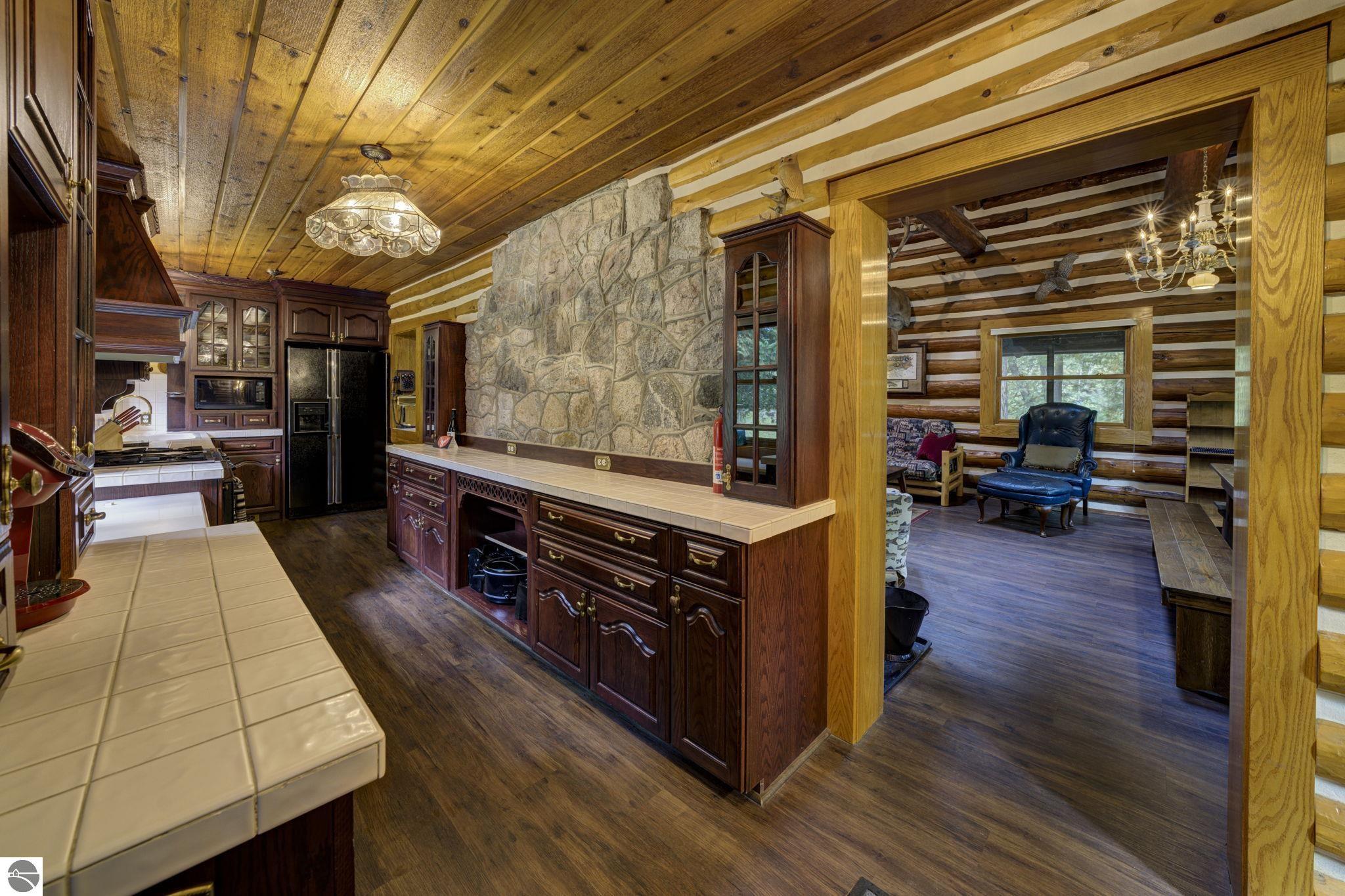 8895 Supply Road