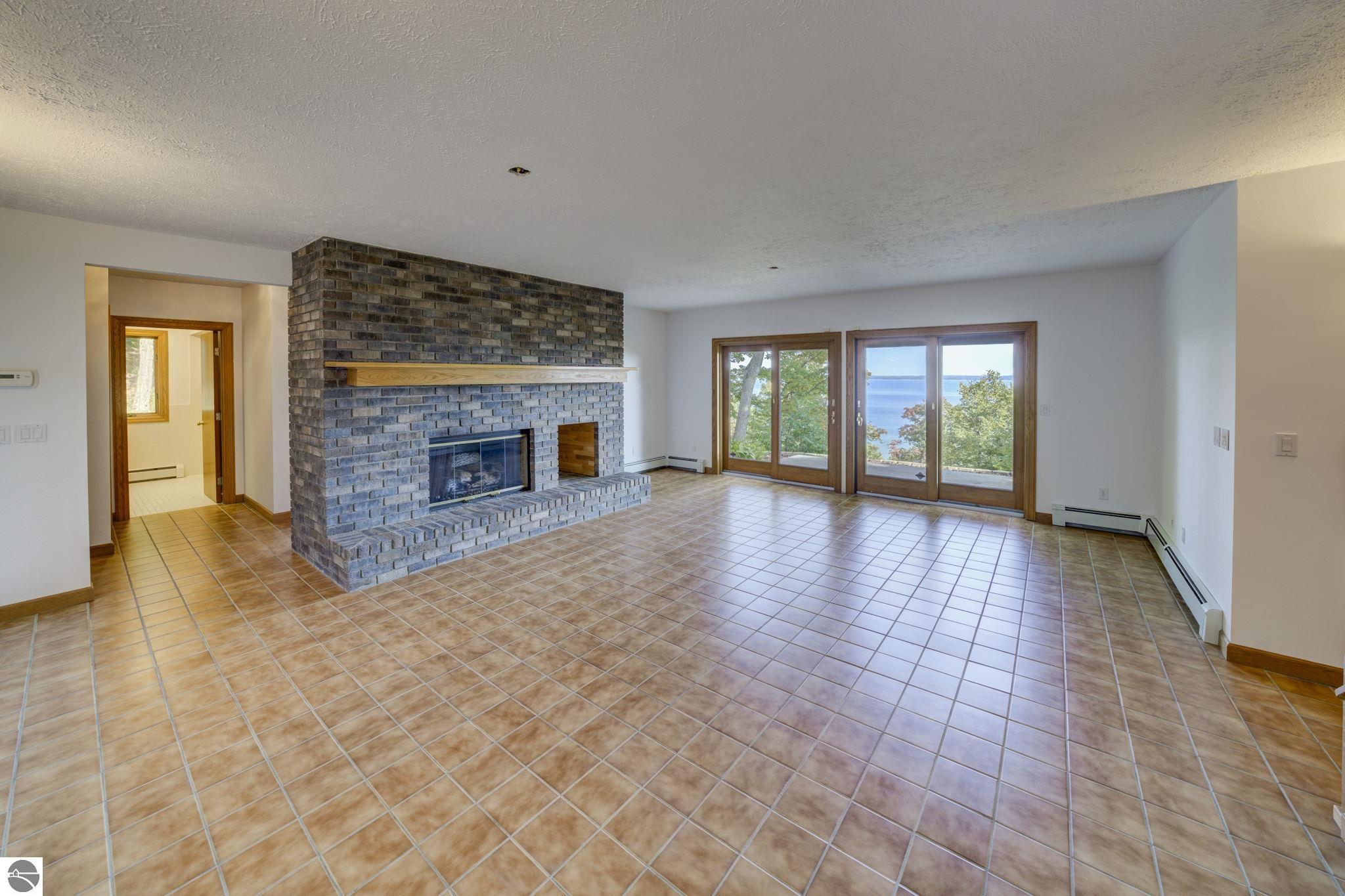 931 S Ridgeview Trail