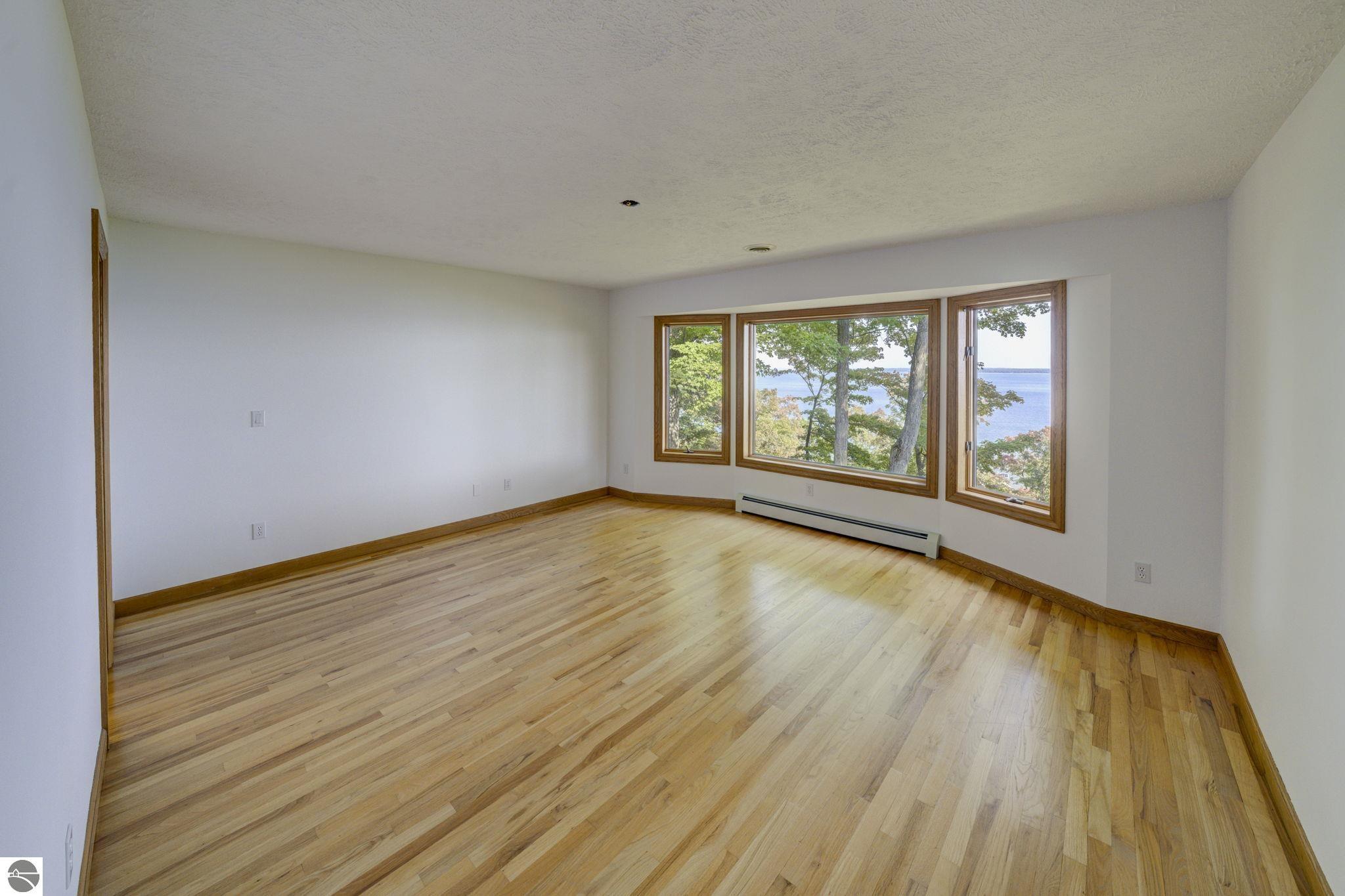 931 S Ridgeview Trail