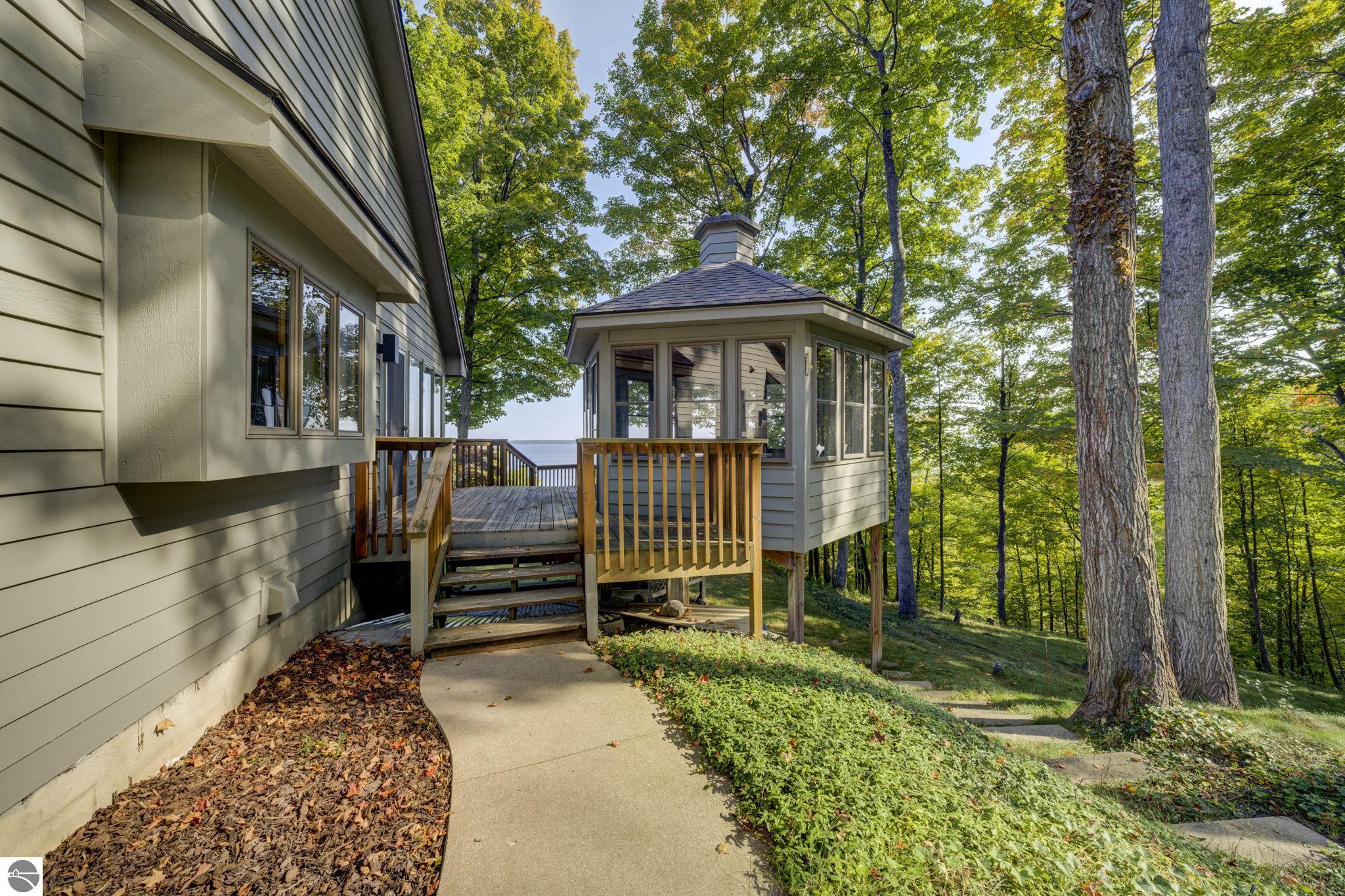 931 S Ridgeview Trail