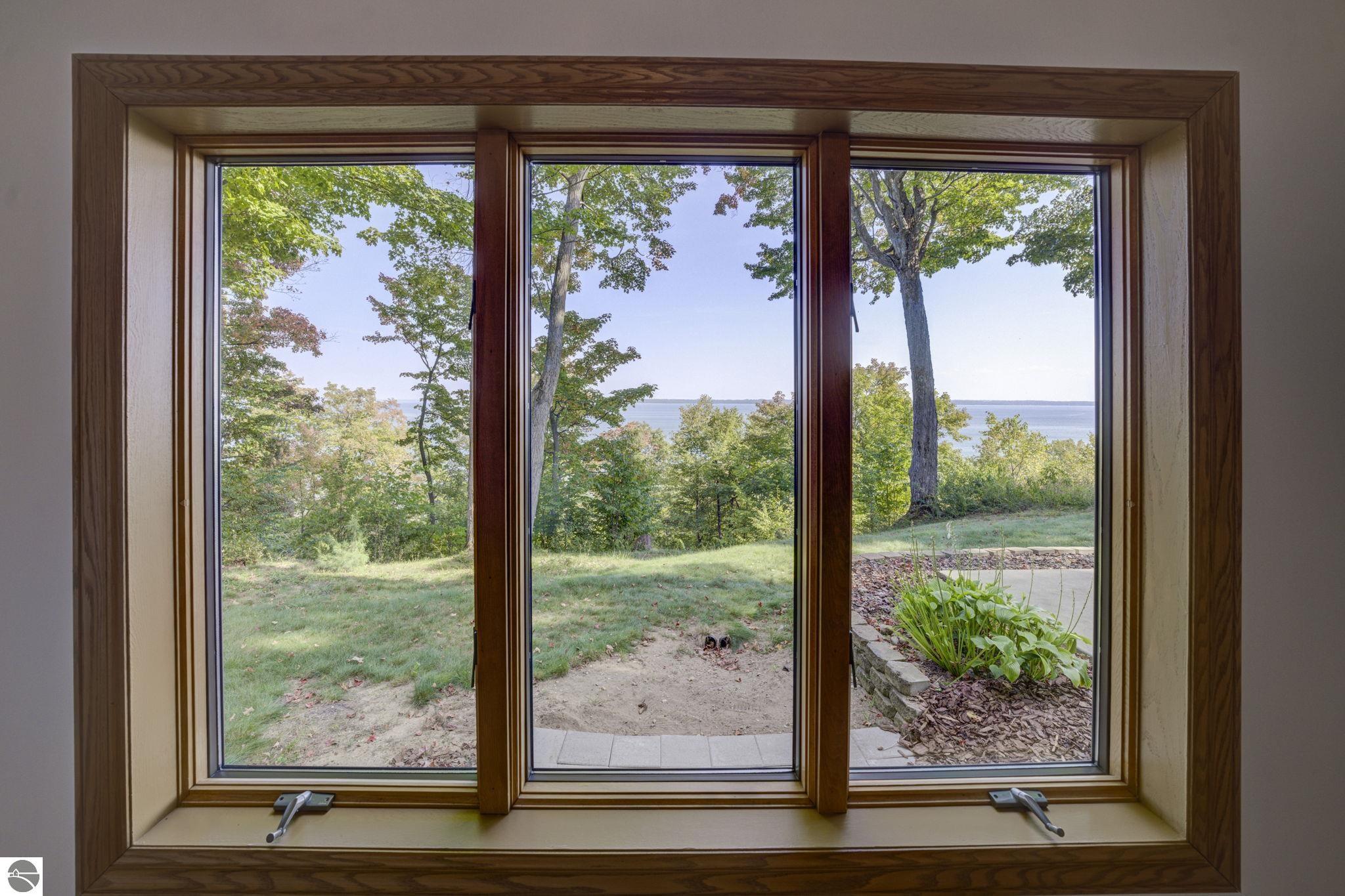 931 S Ridgeview Trail
