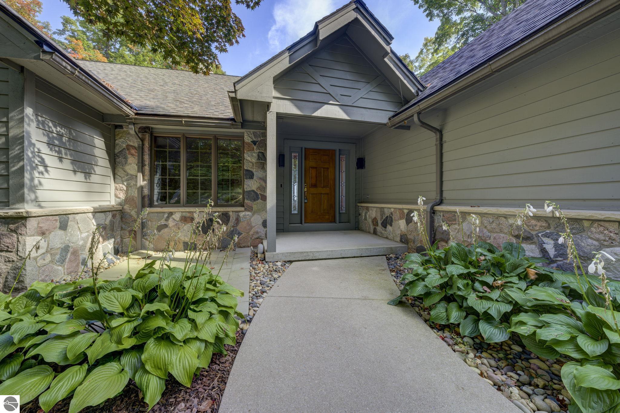 931 S Ridgeview Trail