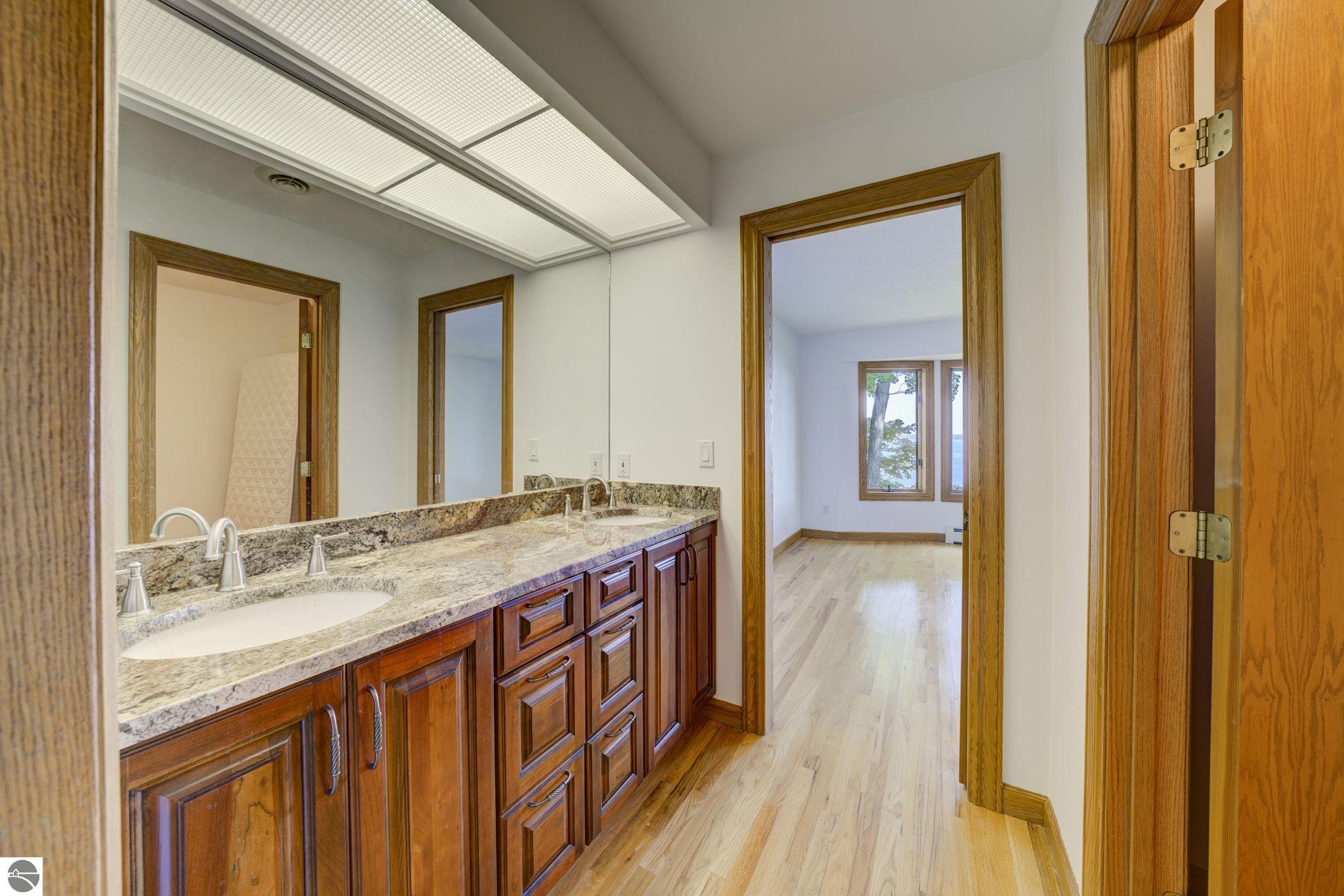 931 S Ridgeview Trail