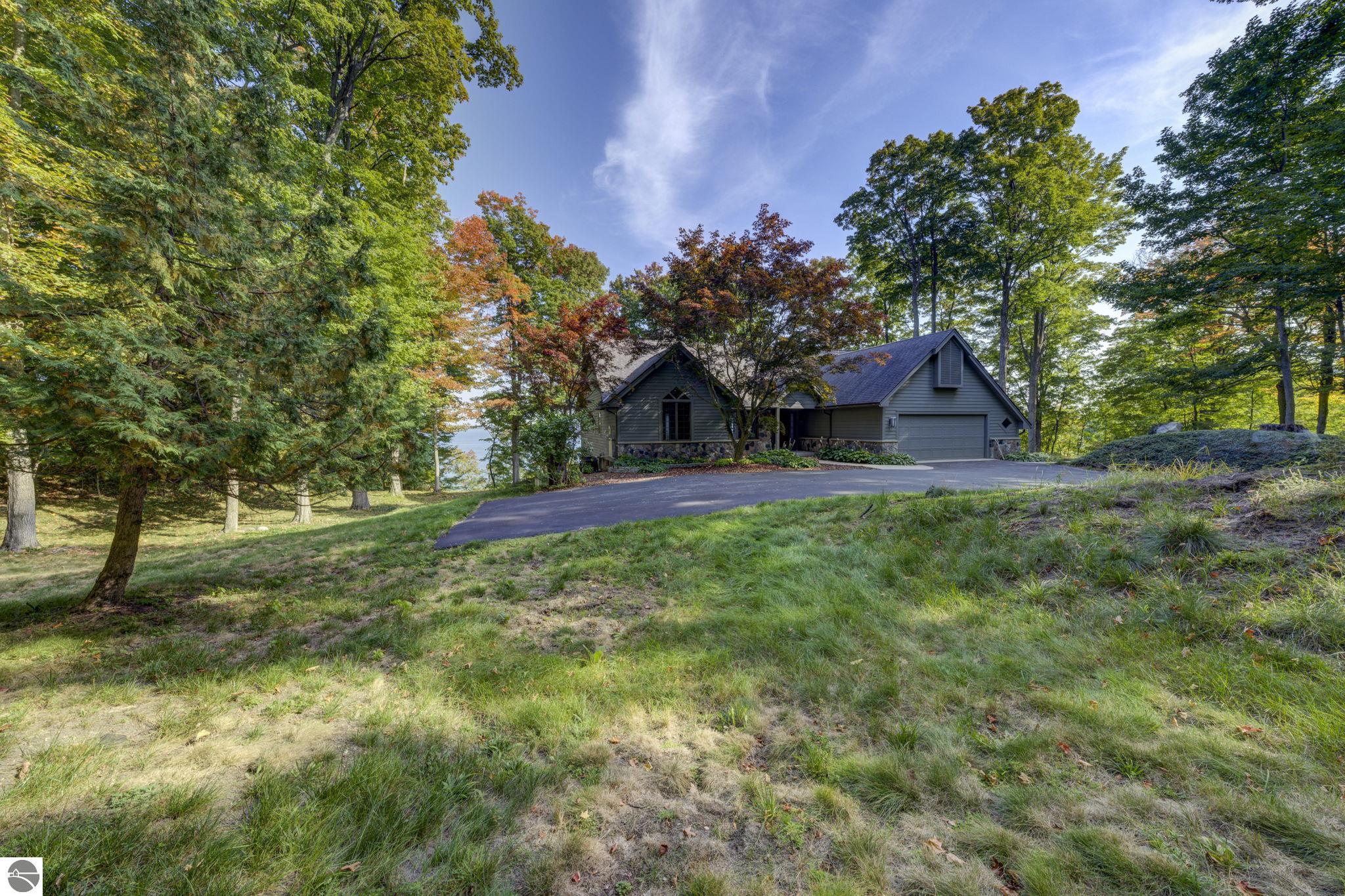931 S Ridgeview Trail