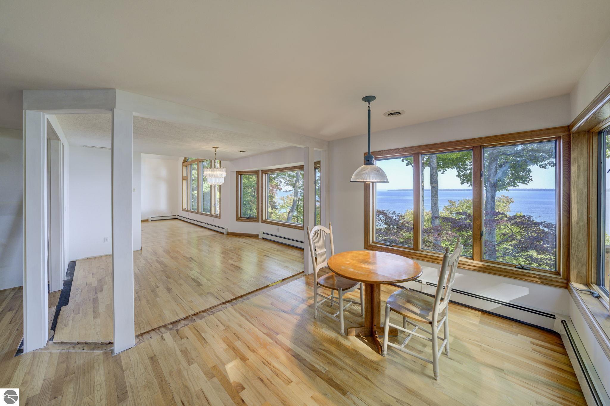 931 S Ridgeview Trail