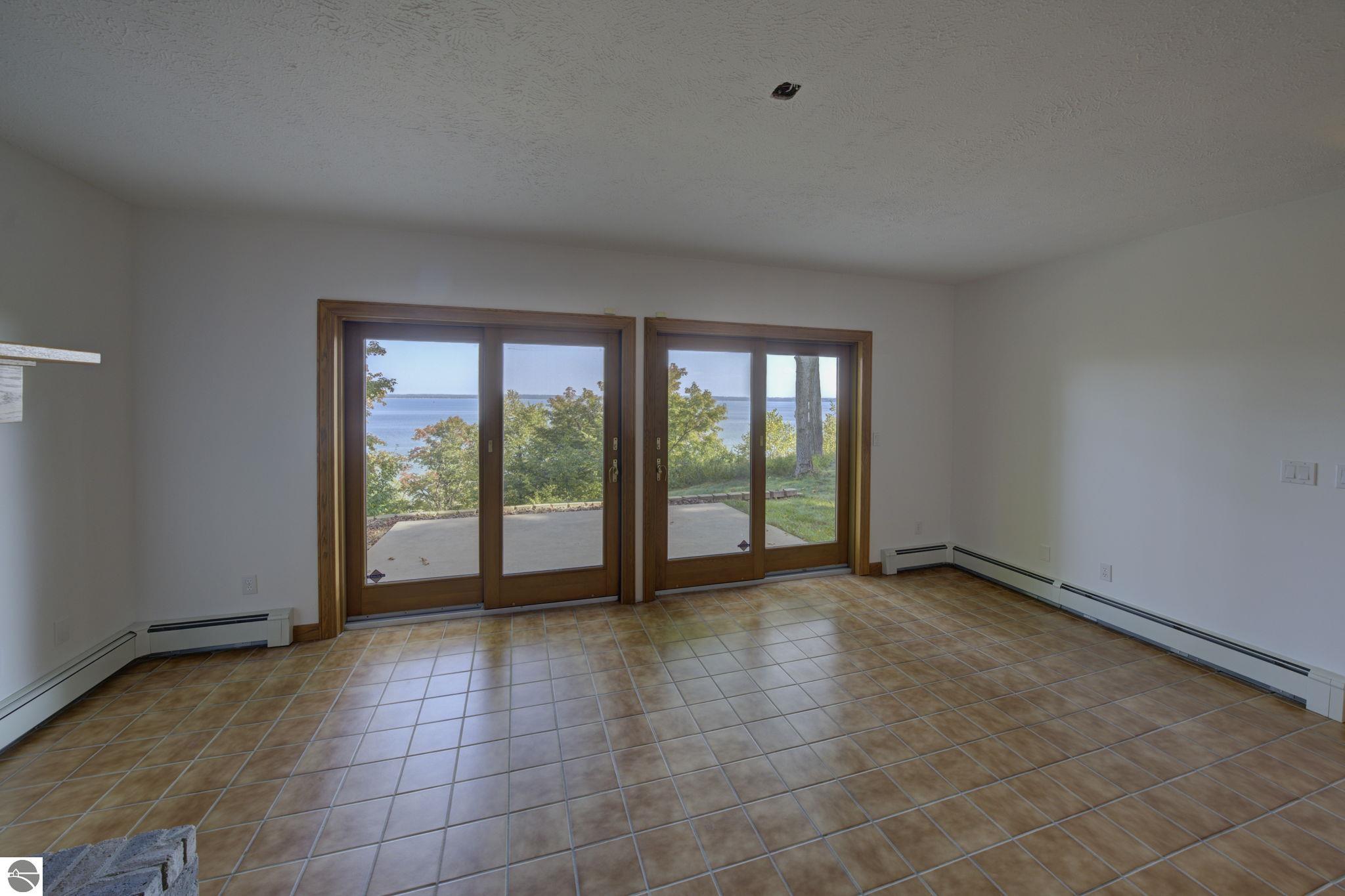 931 S Ridgeview Trail