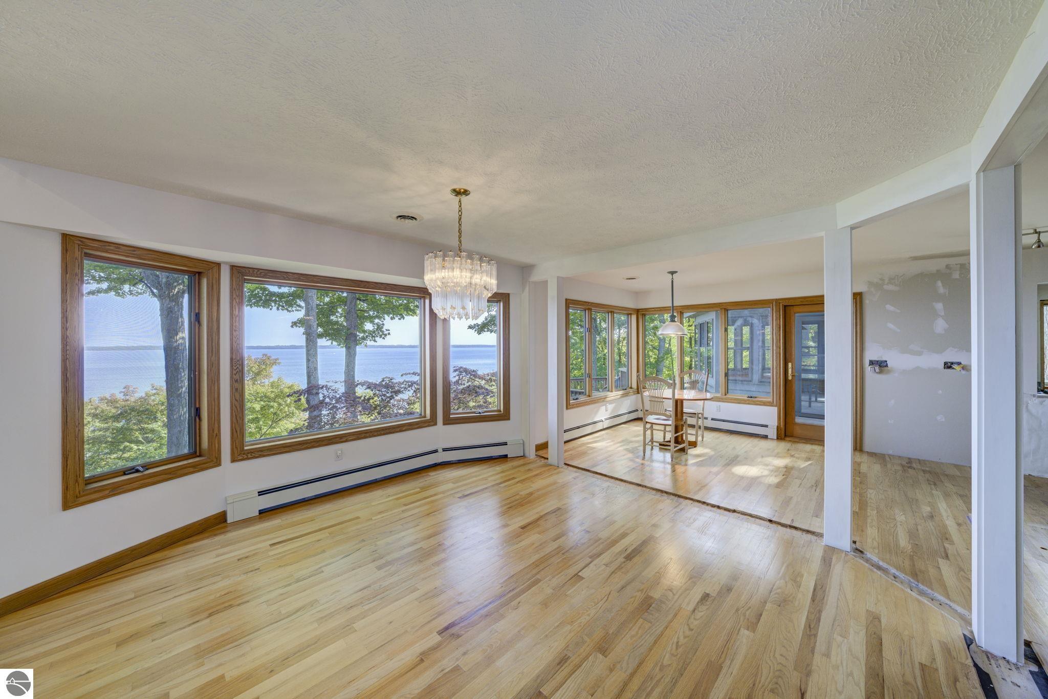 931 S Ridgeview Trail