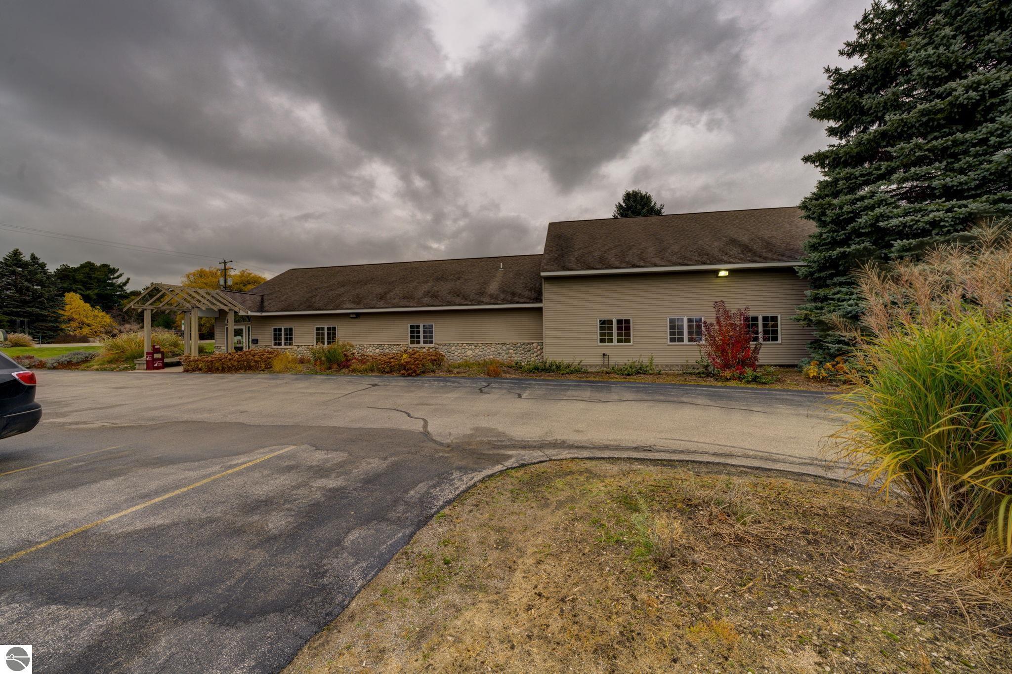 7200 E Duck Lake Road