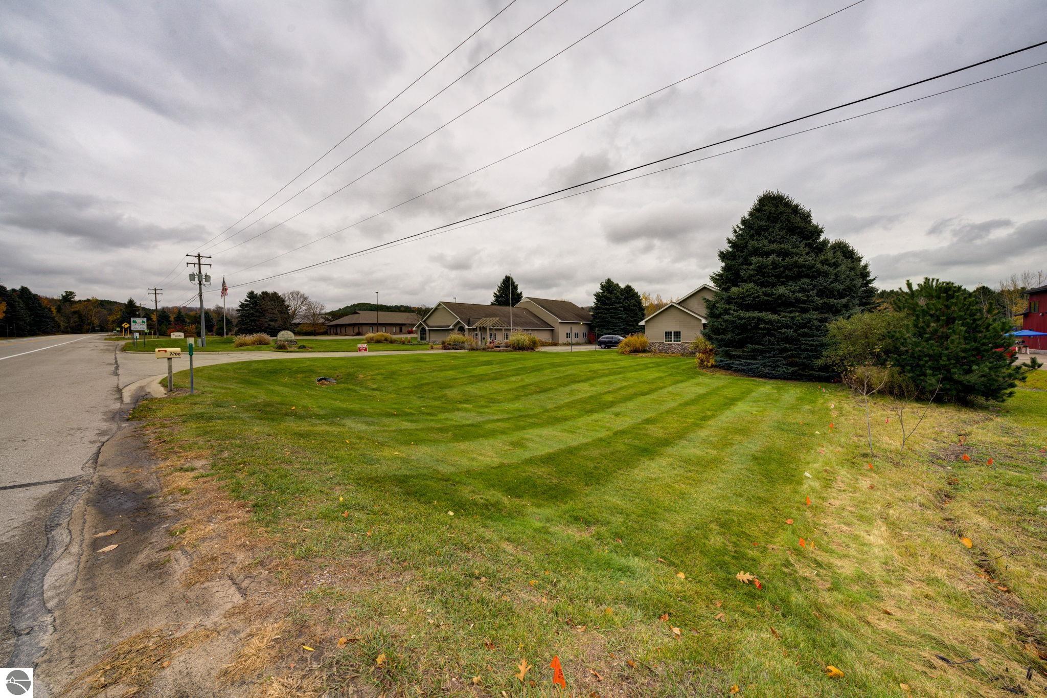 7200 E Duck Lake Road