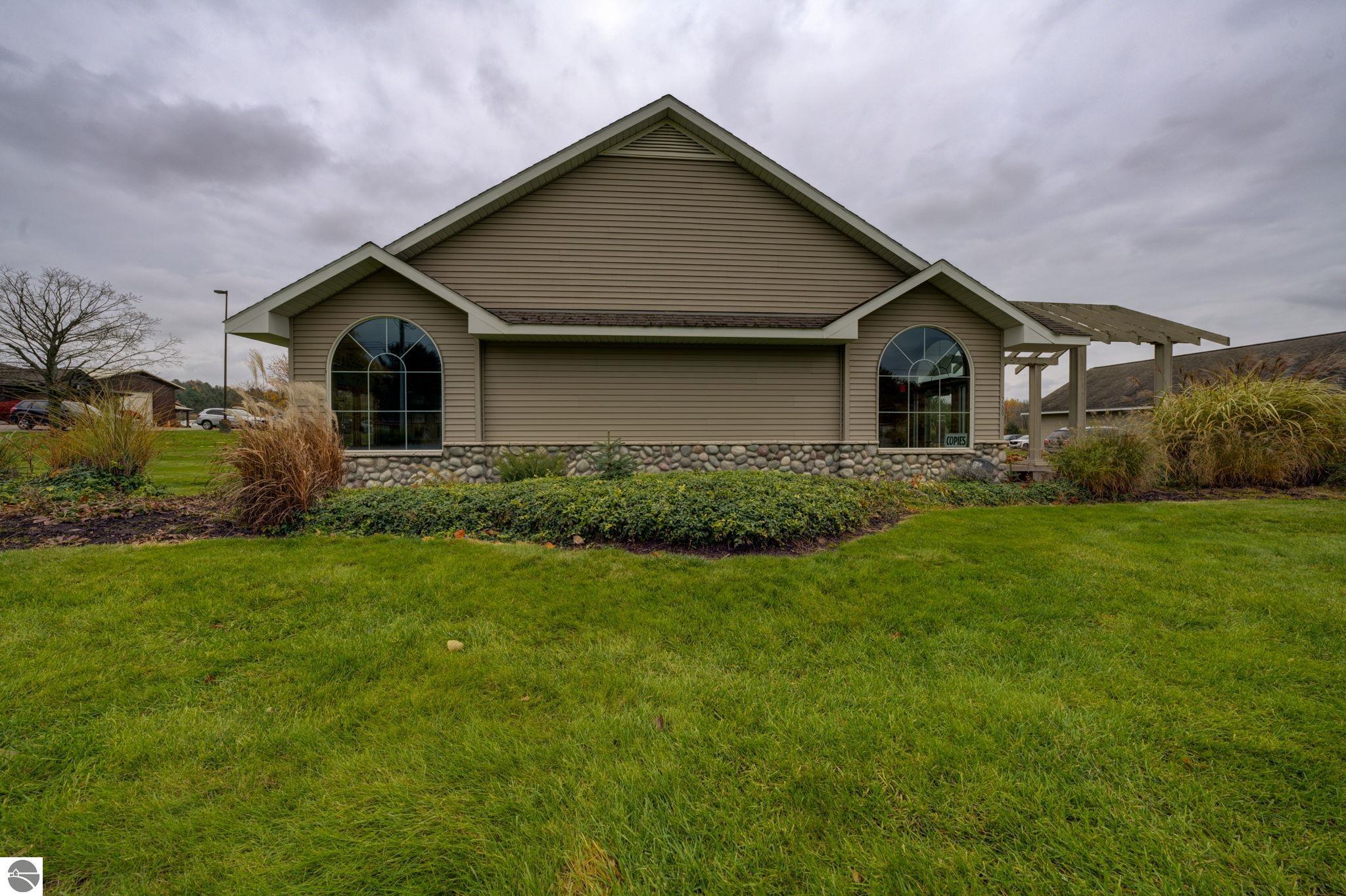 7200 E Duck Lake Road