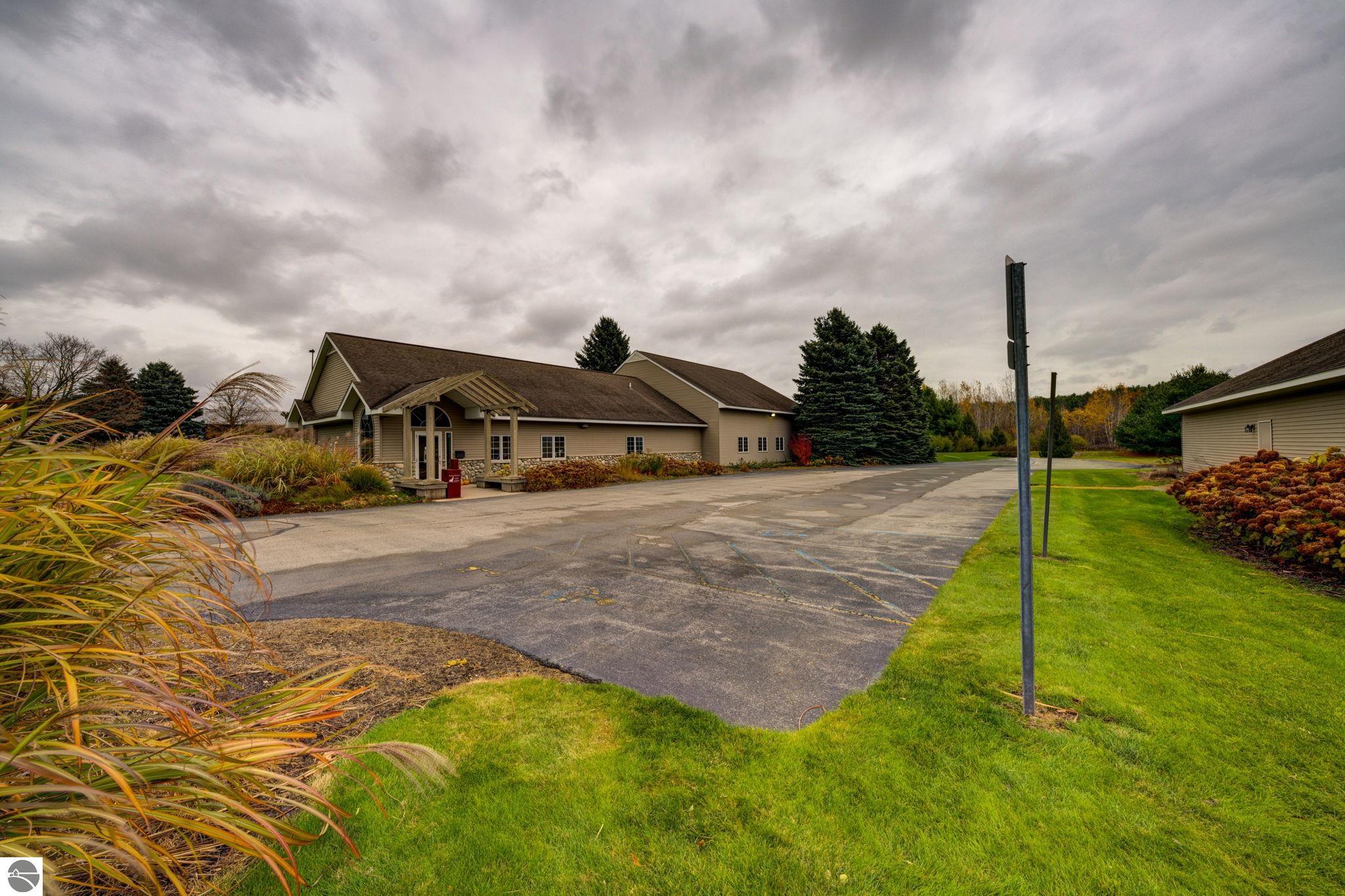 7200 E Duck Lake Road