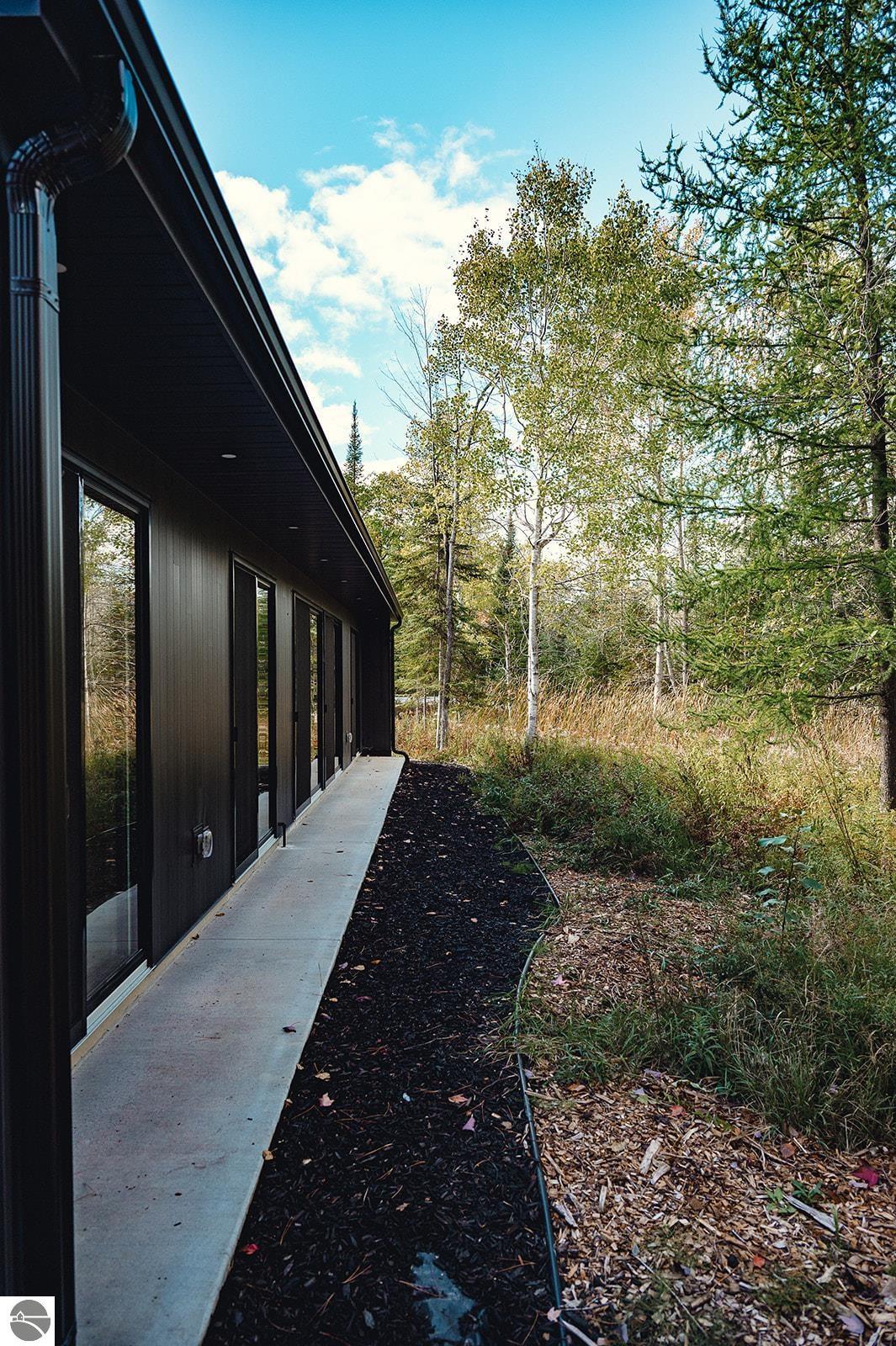 8989 Supply Road
