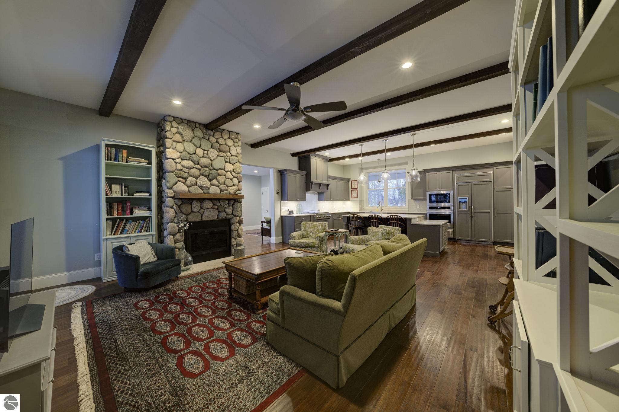 340 N Nanagosa Trail