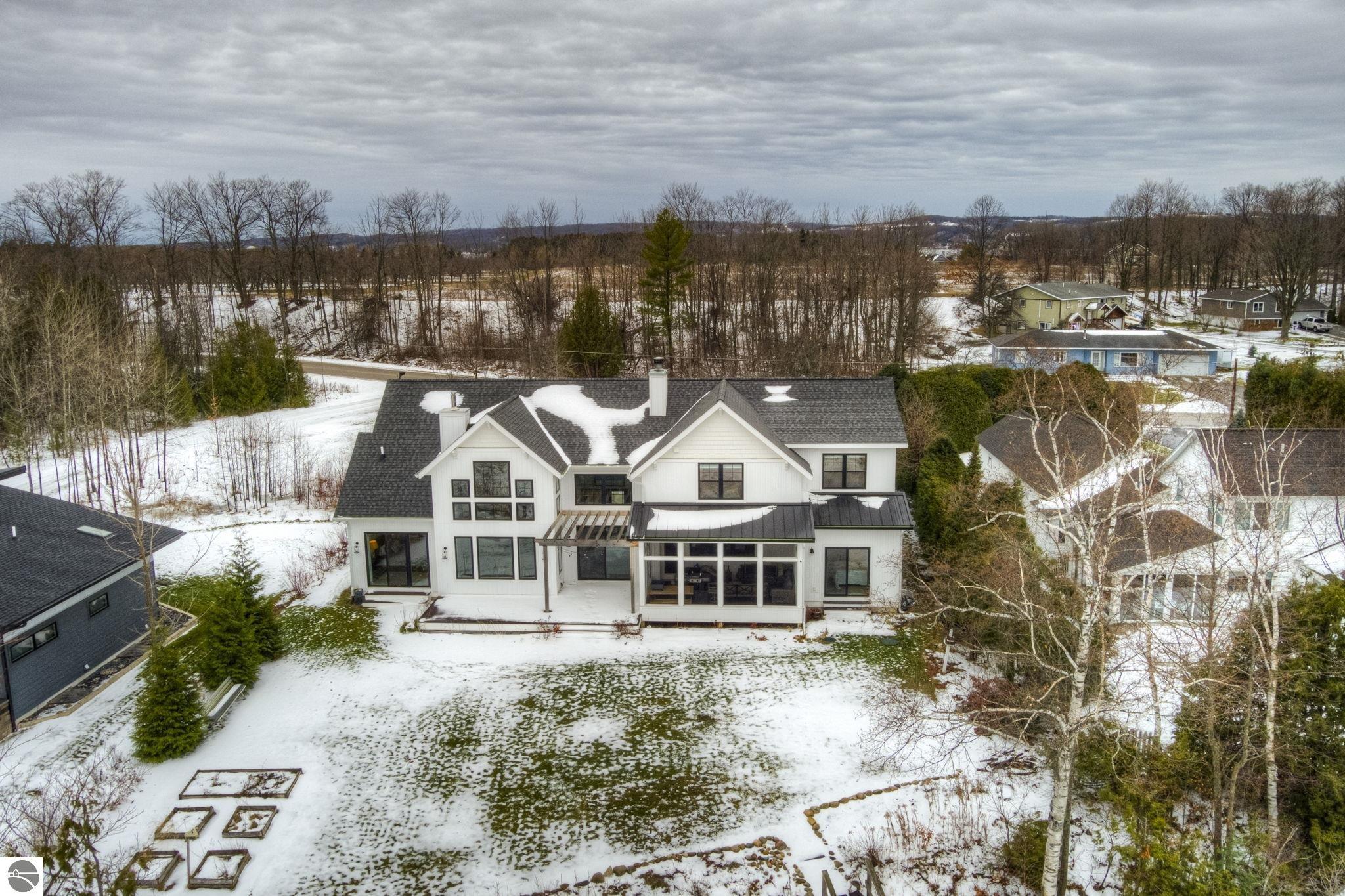 340 N Nanagosa Trail