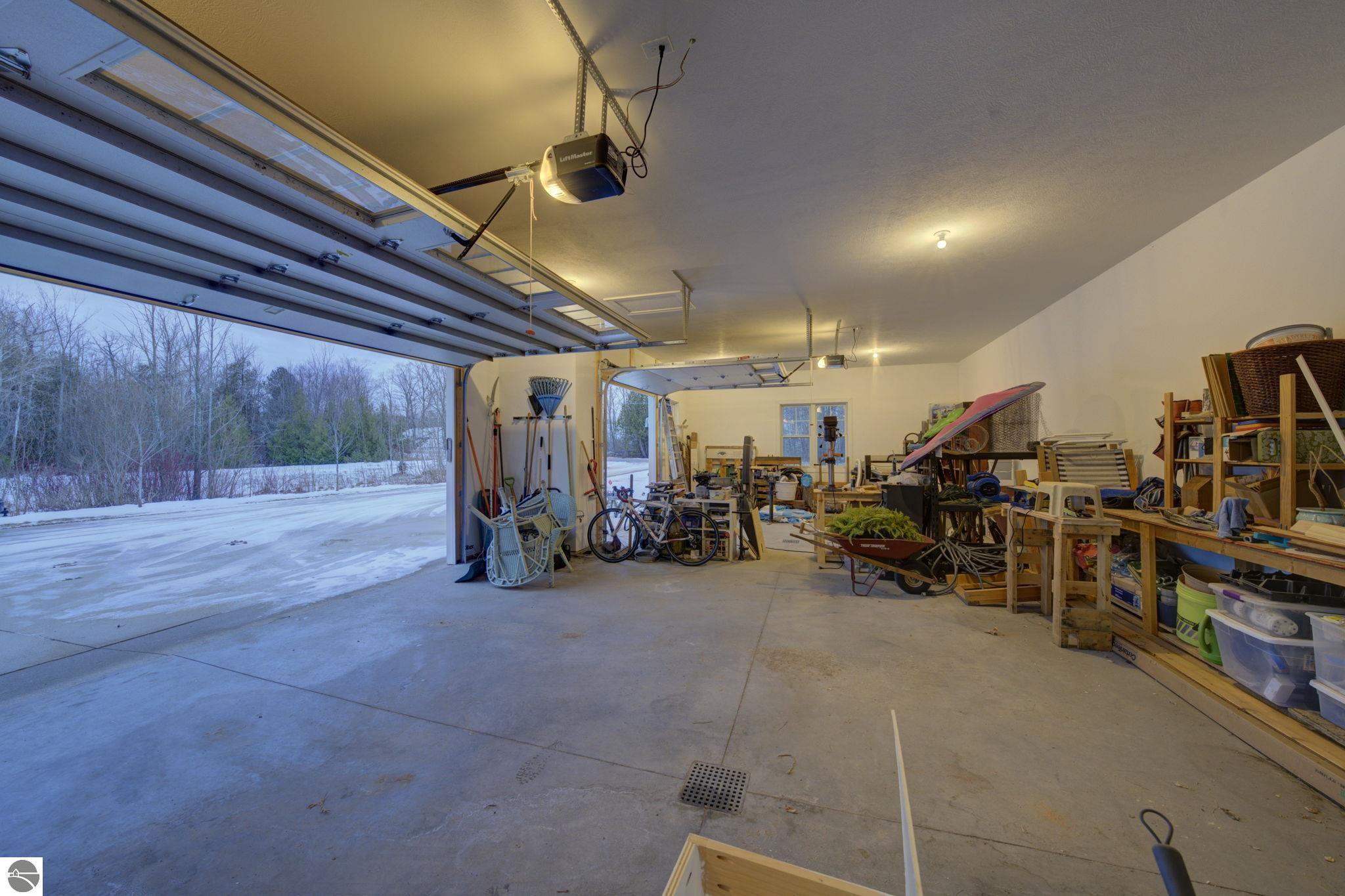 340 N Nanagosa Trail