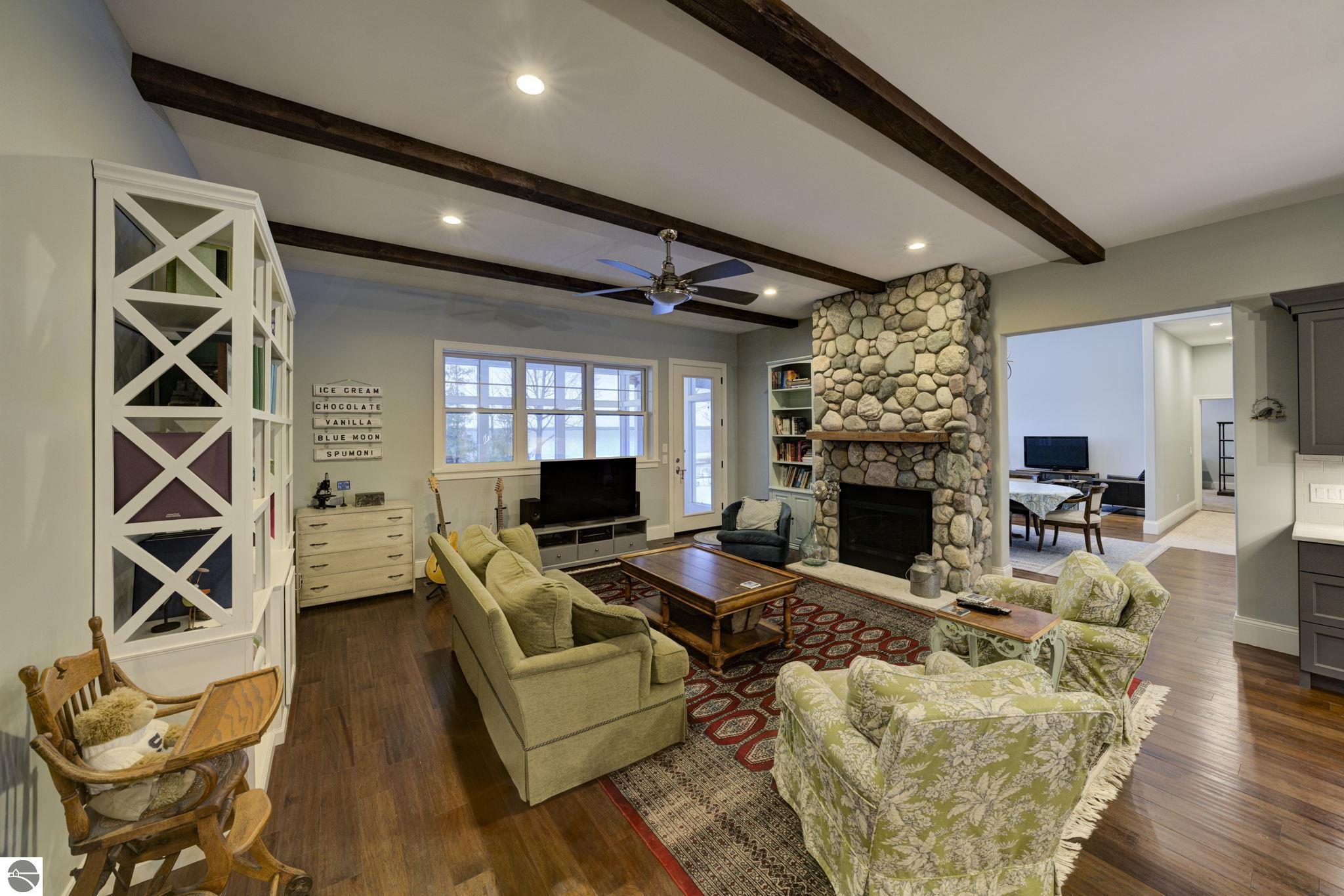 340 N Nanagosa Trail