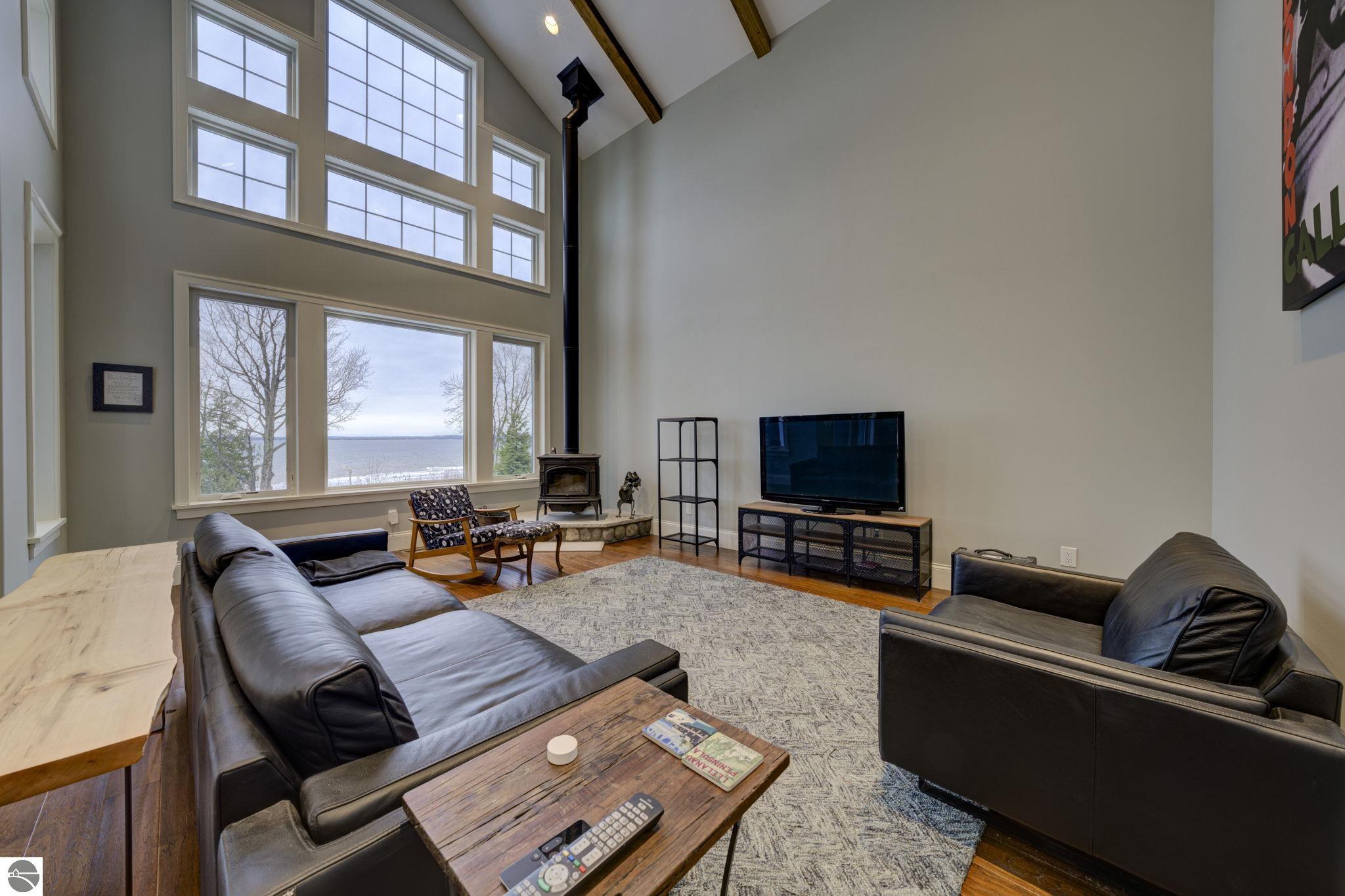 340 N Nanagosa Trail